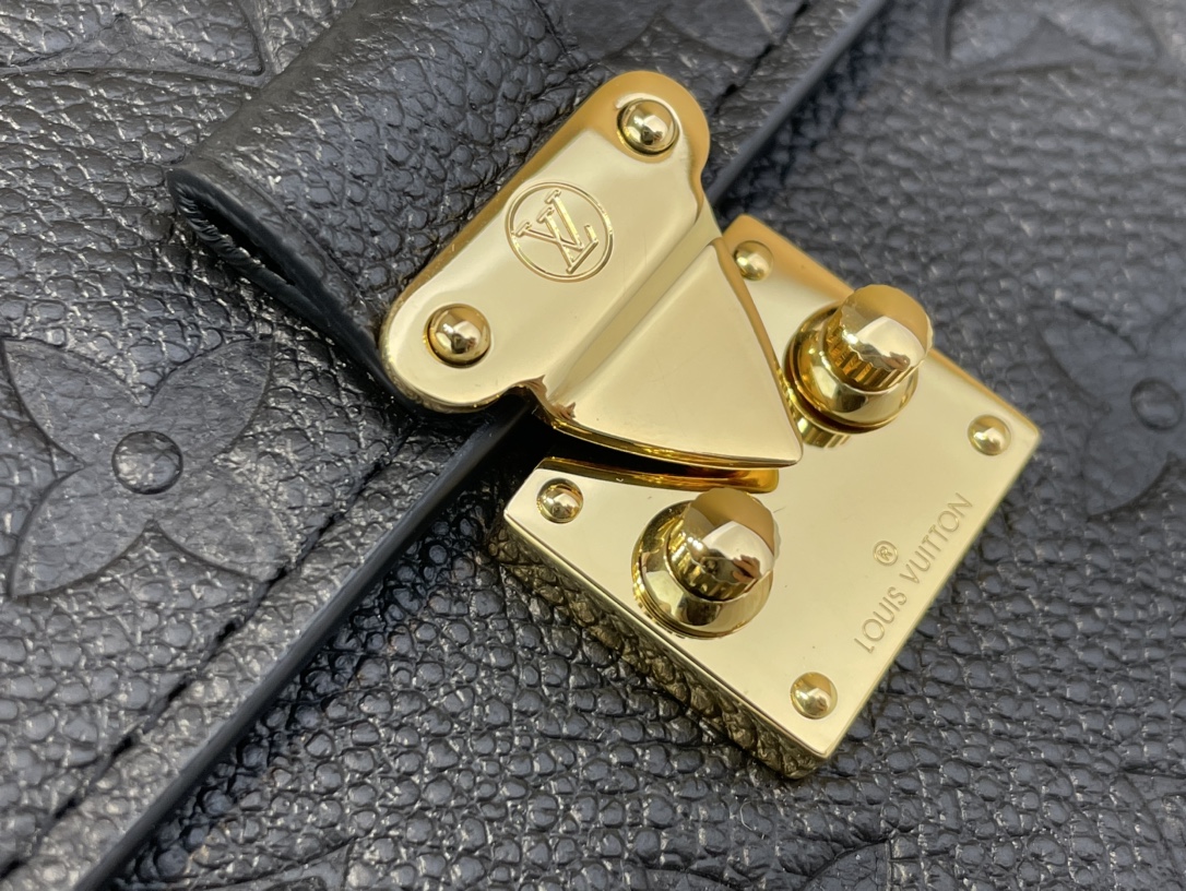 Louis Vuitton M82638 Sarah Wallet Monogram Empreinte embossed supple grained cowhide leather Black