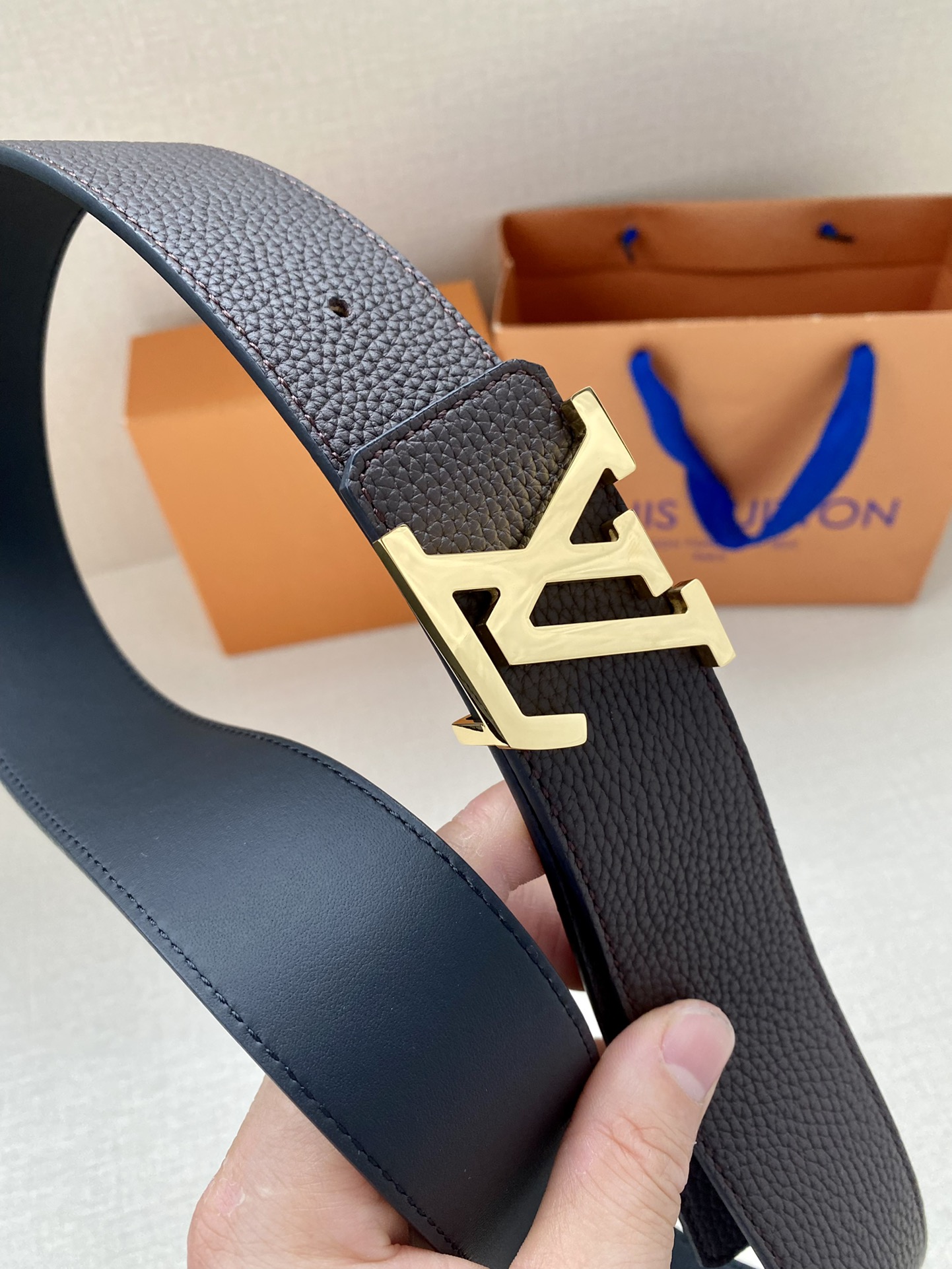 Louis Vuitton Men Leather Belt Width 4CM 134