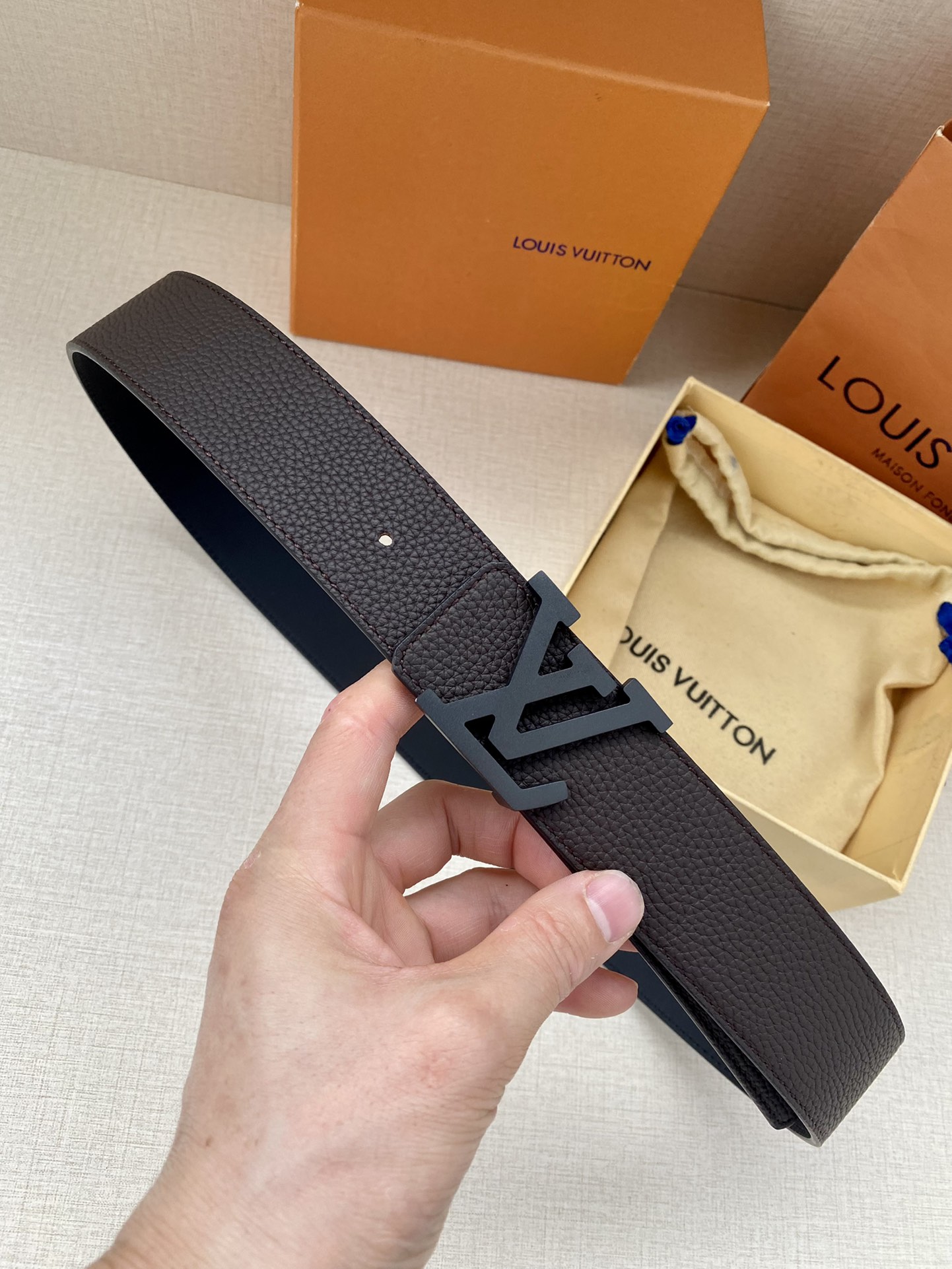 Louis Vuitton Men Leather Belt Width 4CM 135