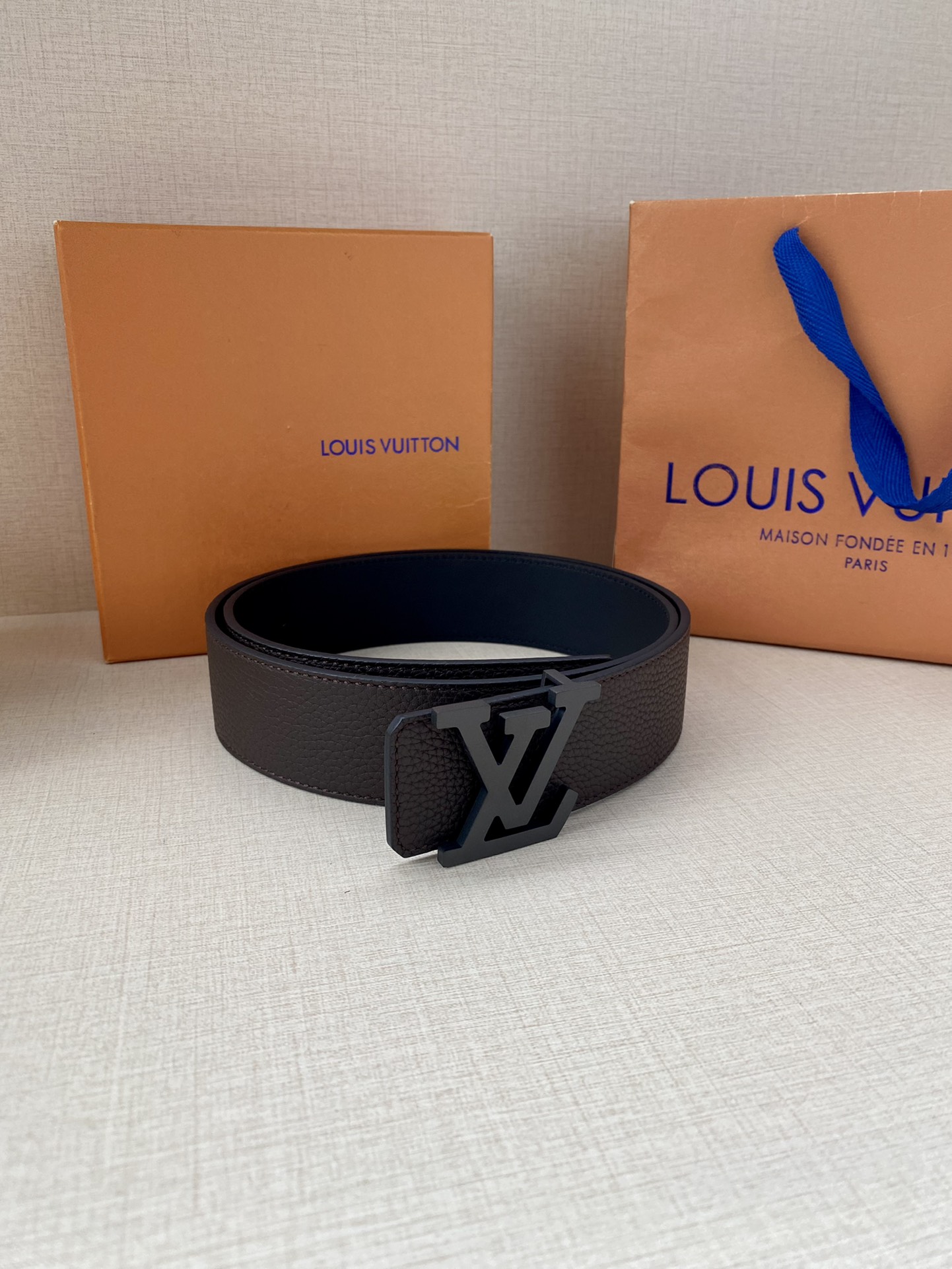 Louis Vuitton Men Leather Belt Width 4CM 135