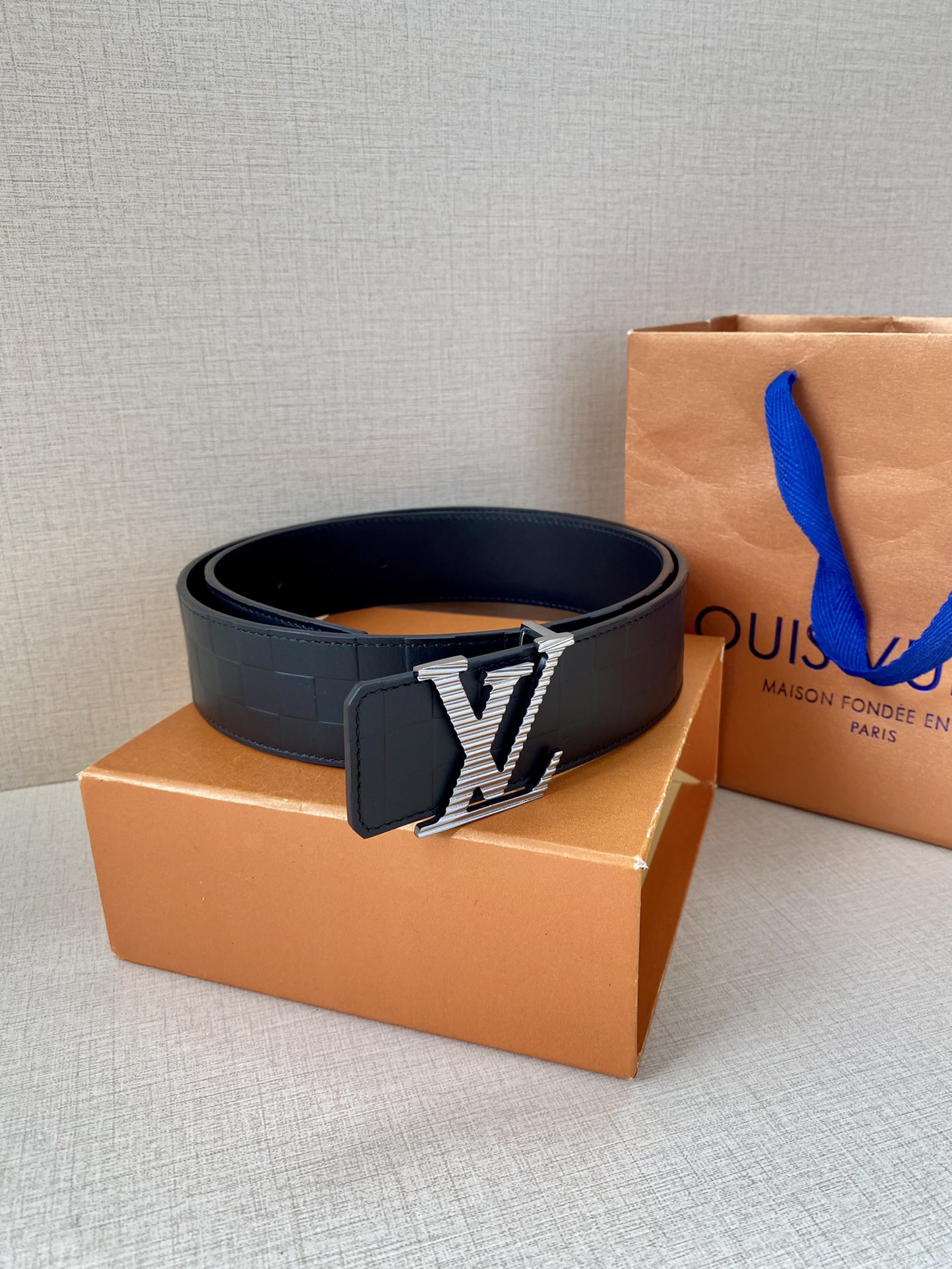 Louis Vuitton Men Leather Belt Width 4CM 140