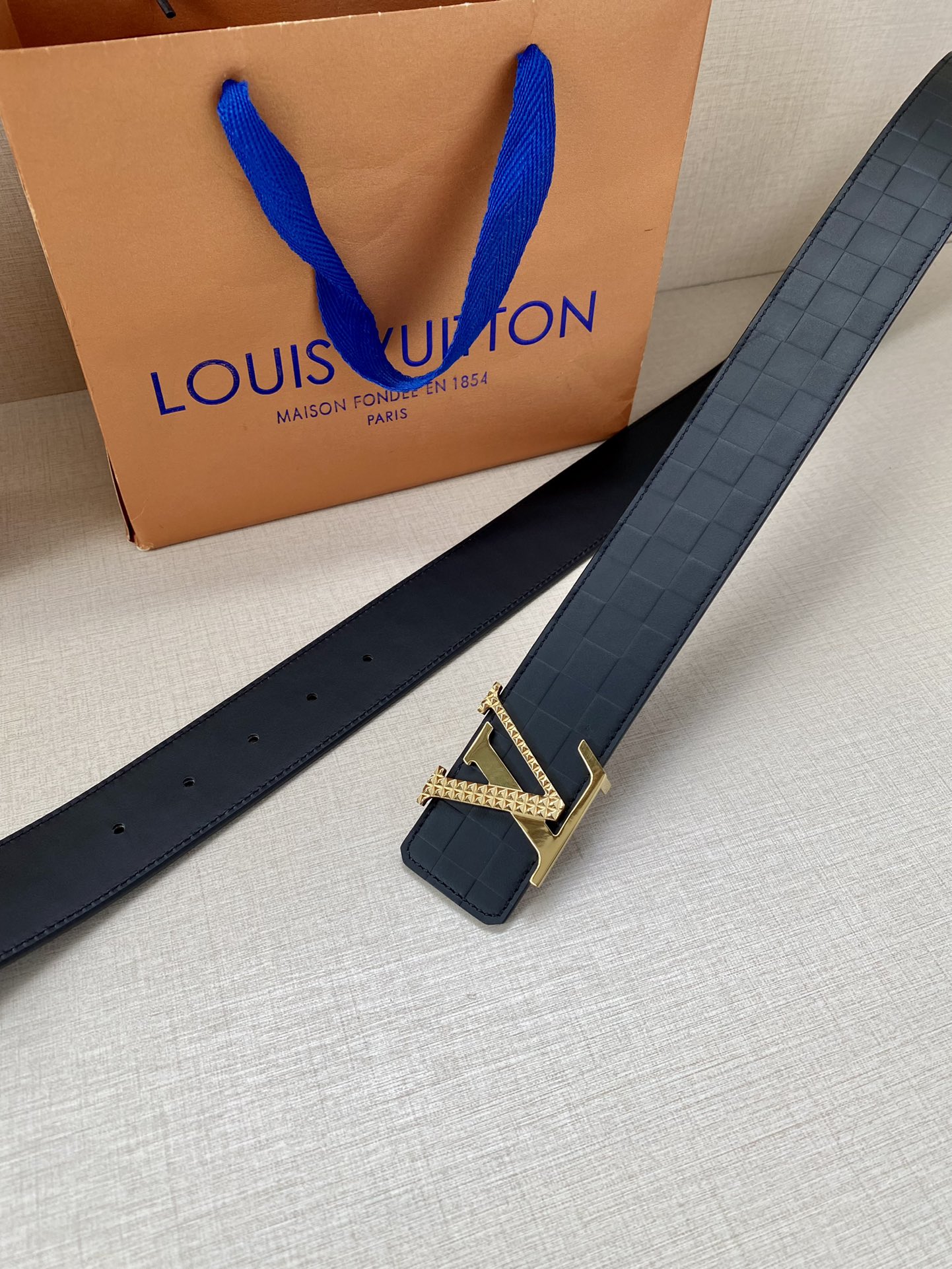 Louis Vuitton Men Leather Belt Width 4CM 141