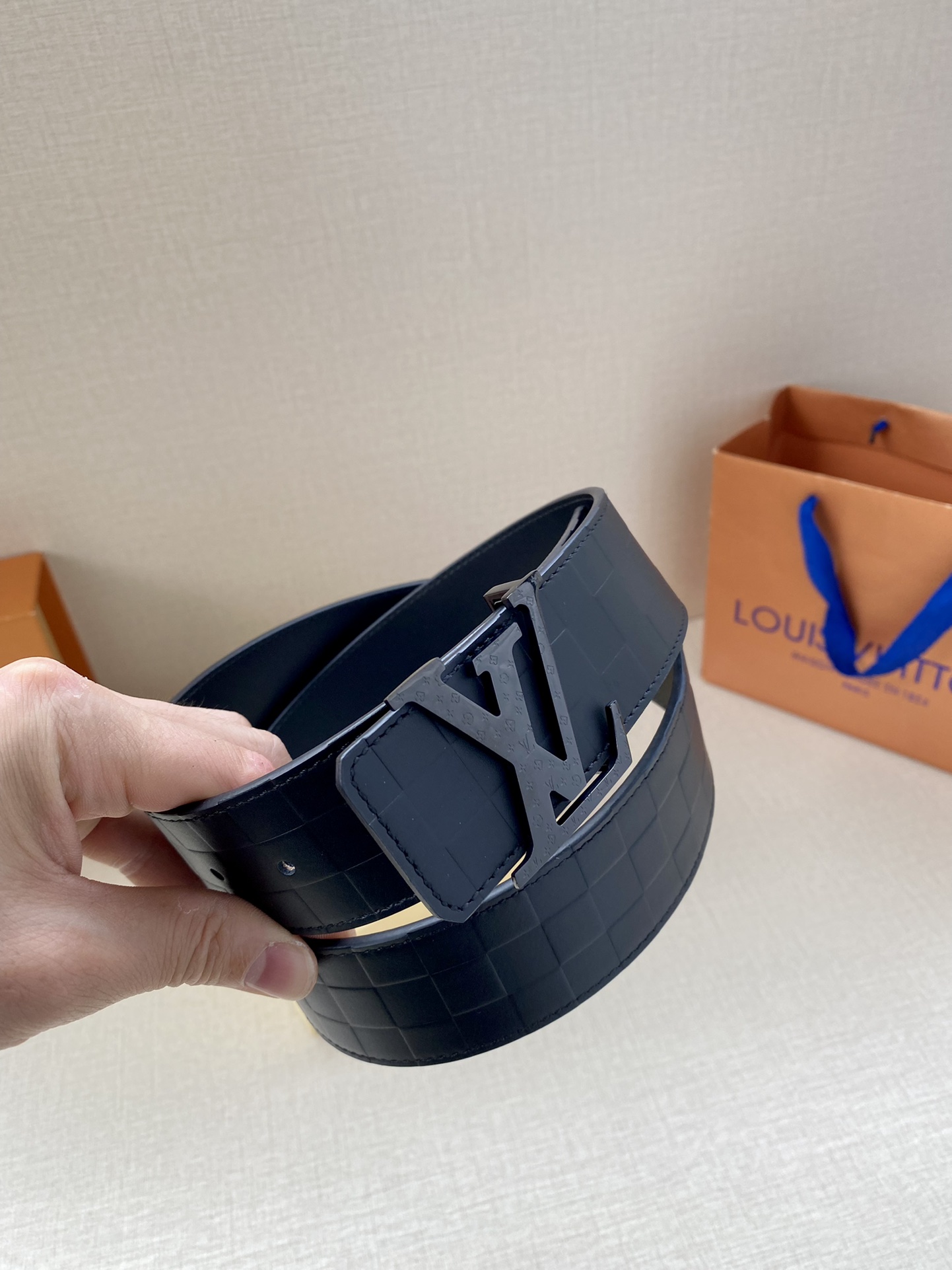 Louis Vuitton Men Leather Belt Width 4CM 142