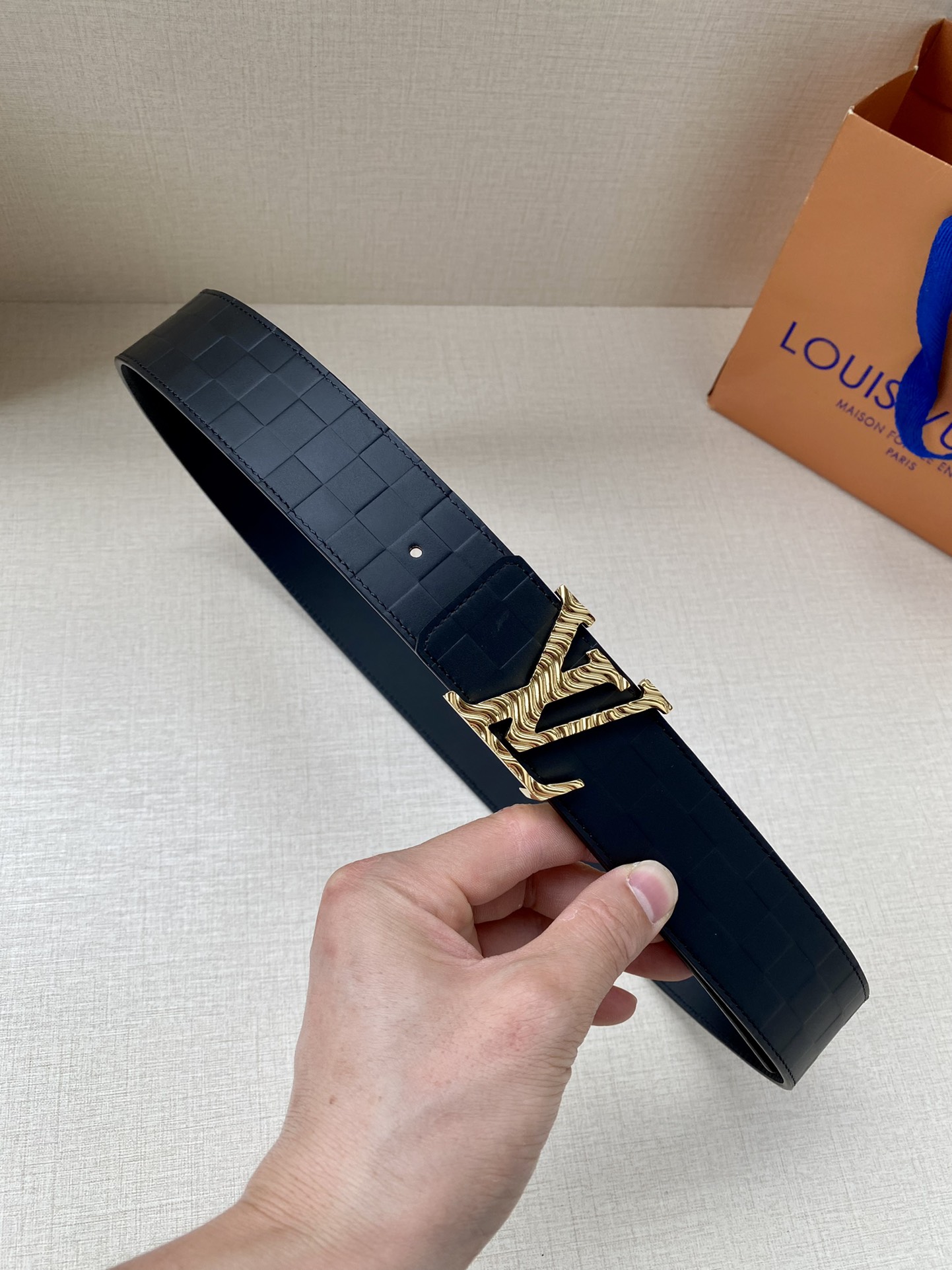 Louis Vuitton Men Leather Belt Width 4CM 144