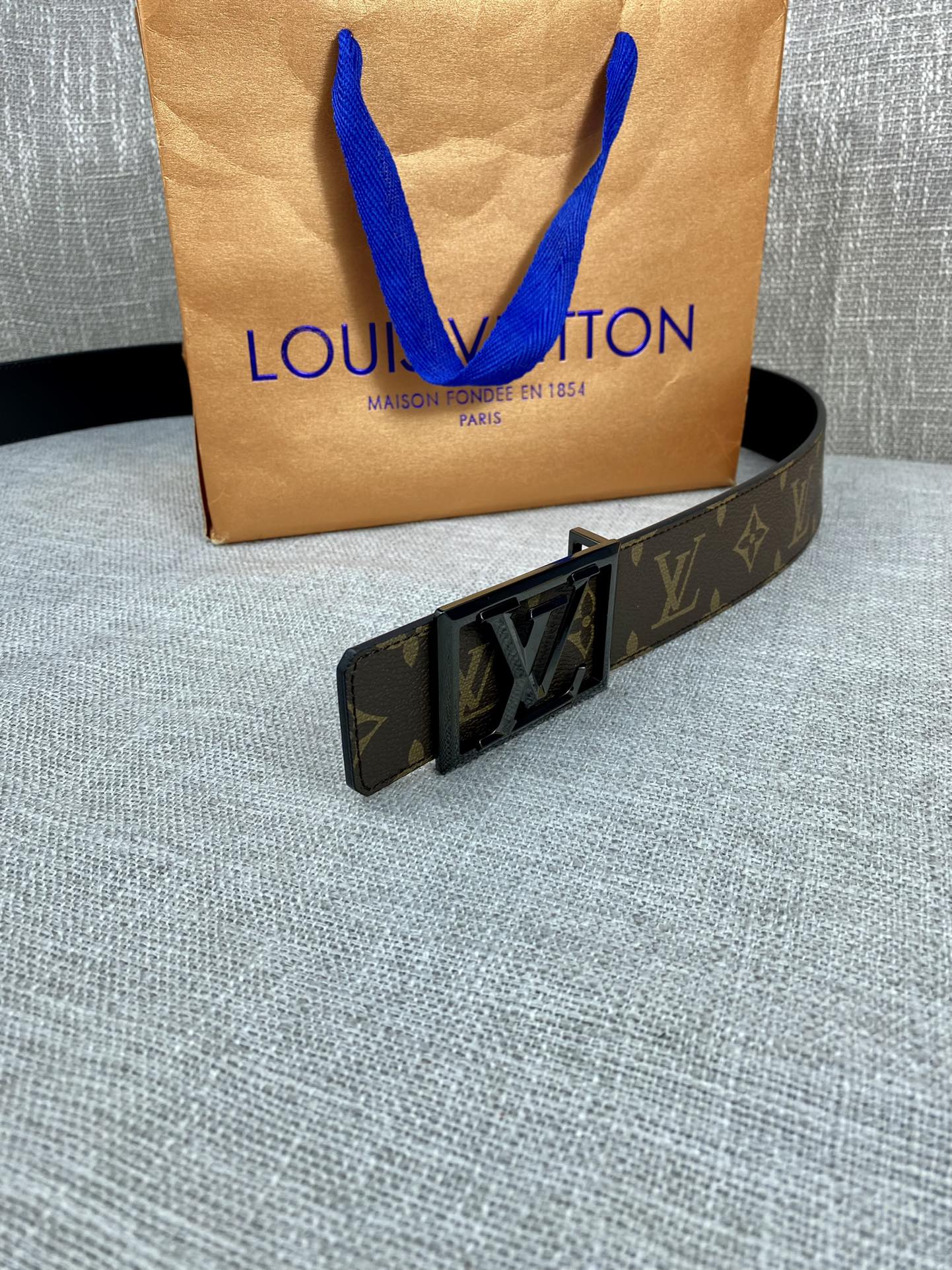 Louis Vuitton Men Leather Belt Width 4CM 149