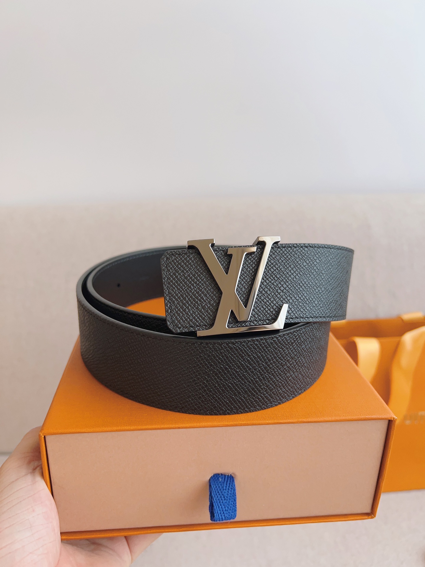 Louis Vuitton Mens Leather Belt Width 4.0cm 203