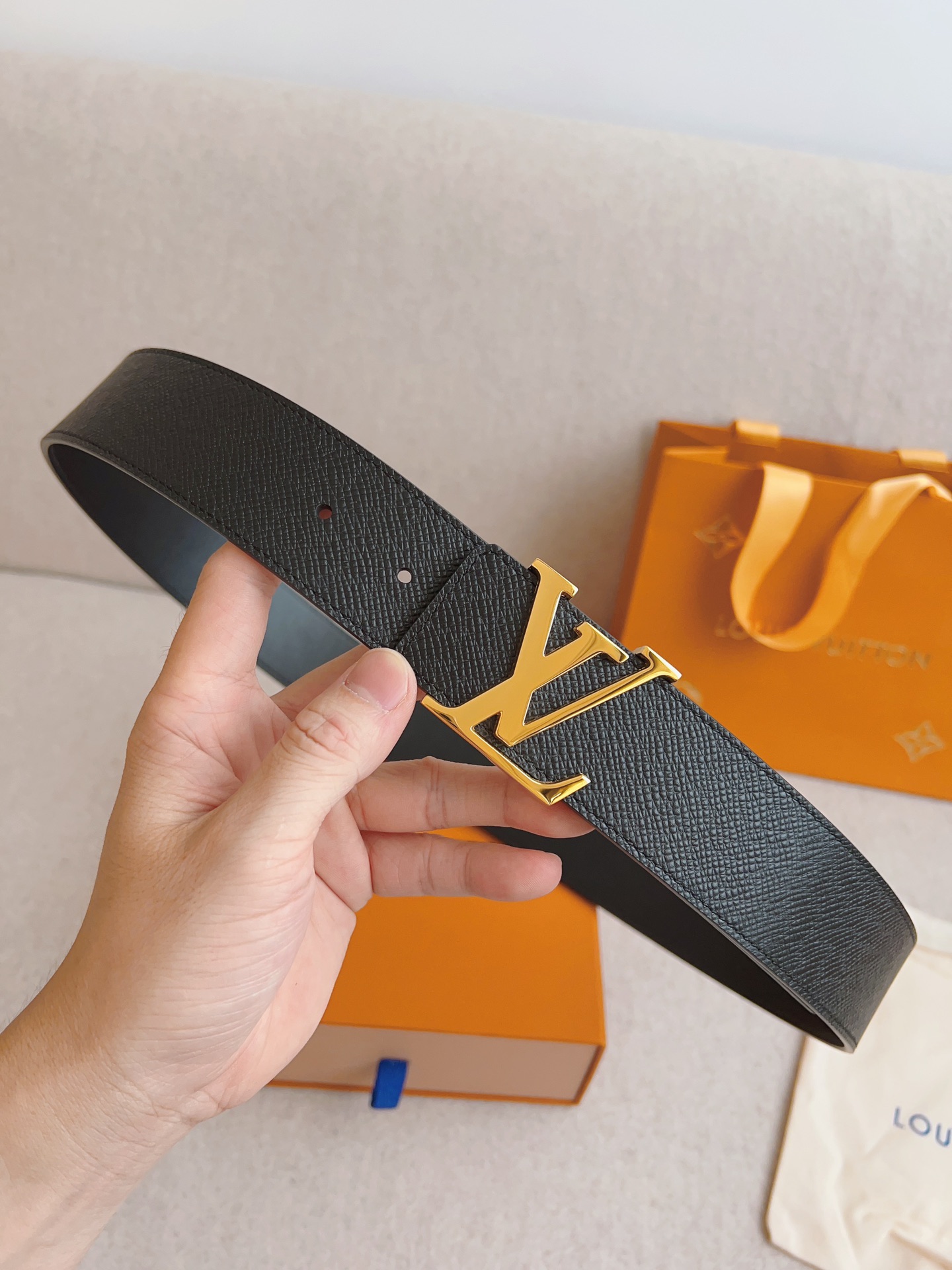 Louis Vuitton Mens Leather Belt Width 4.0cm 204