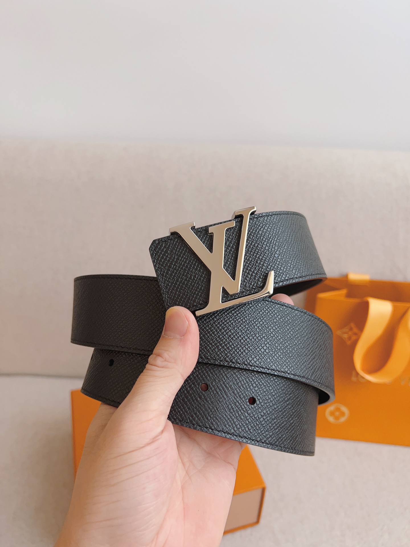 Louis Vuitton Mens Leather Belt Width 4.0cm 205