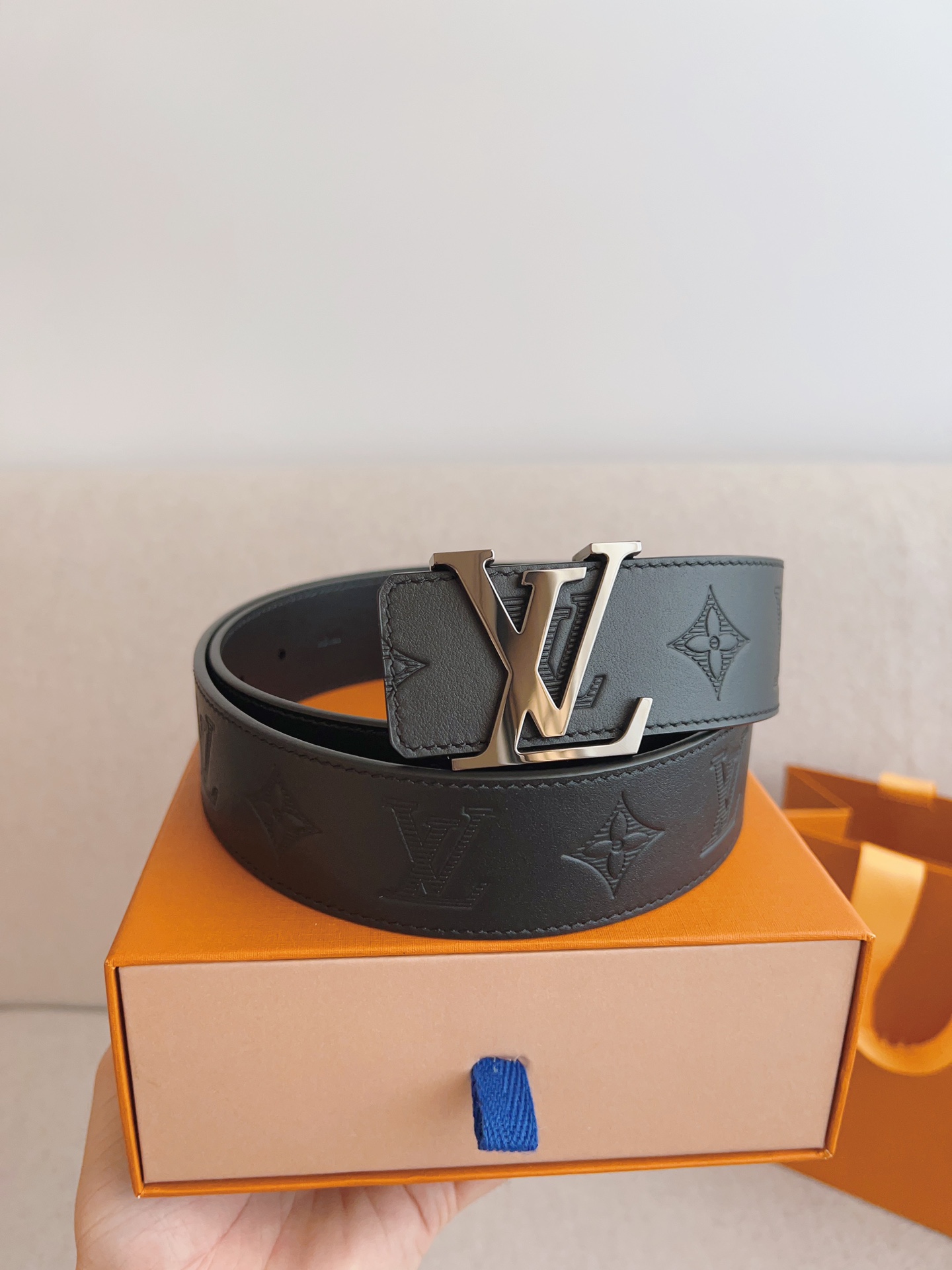 Louis Vuitton Mens Leather Belt Width 4.0cm 206