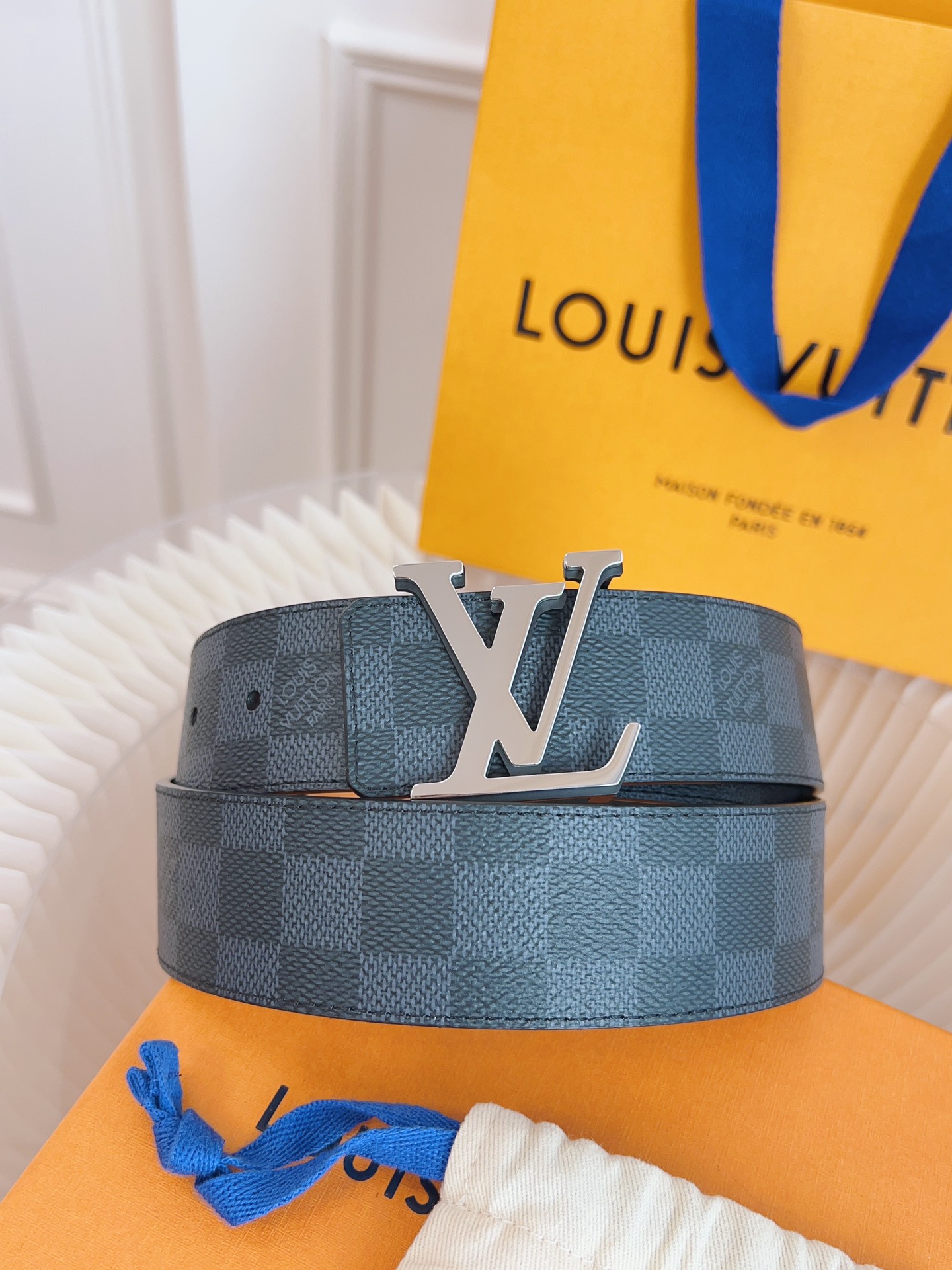 Louis Vuitton Mens Leather Belt Width 4cm 184