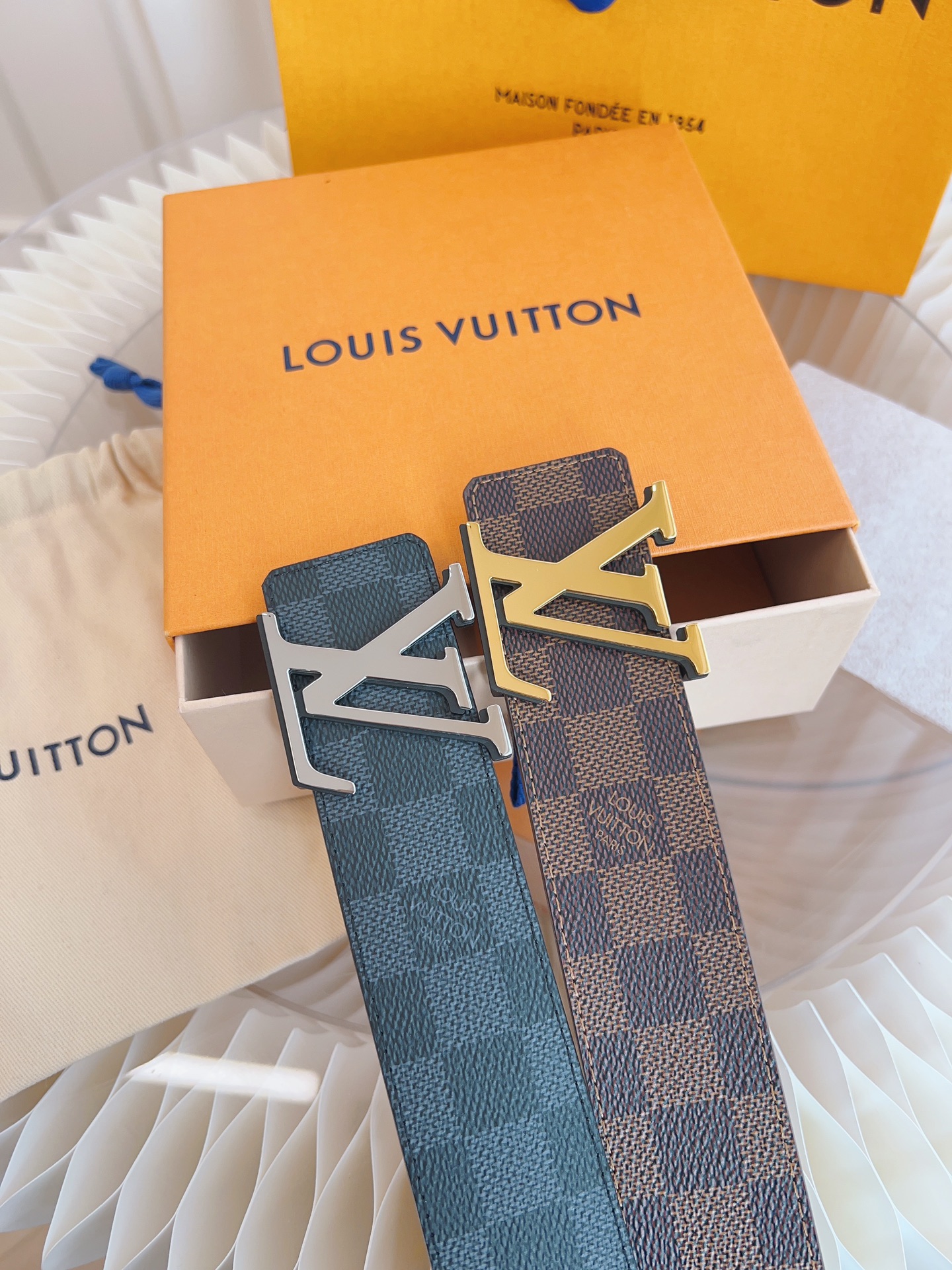 Louis Vuitton Mens Leather Belt Width 4cm 184