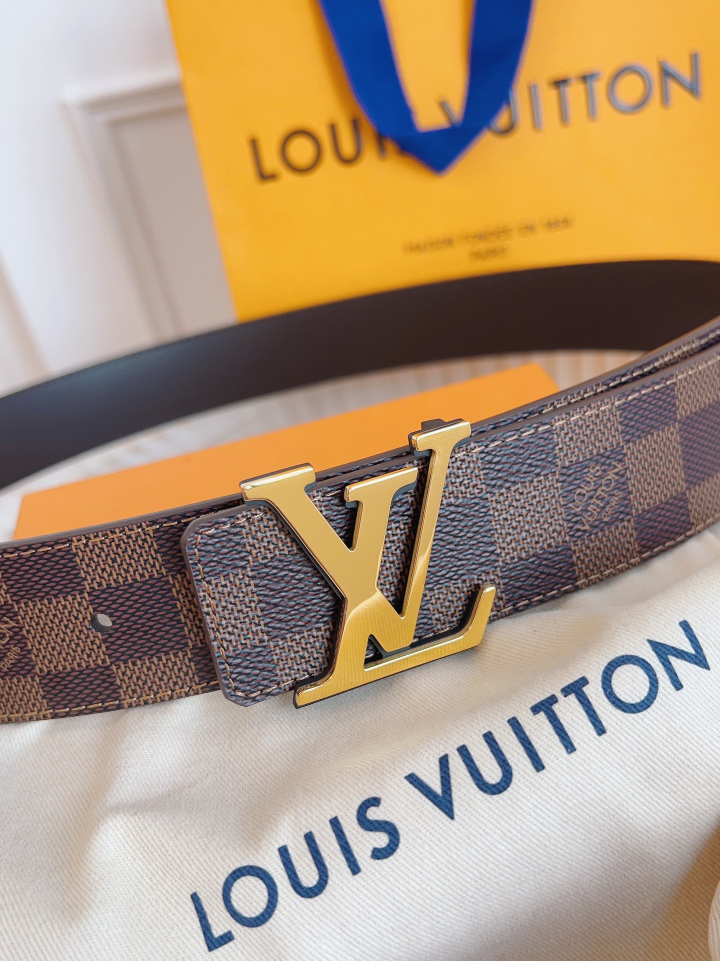 Louis Vuitton Mens Leather Belt Width 4cm 185