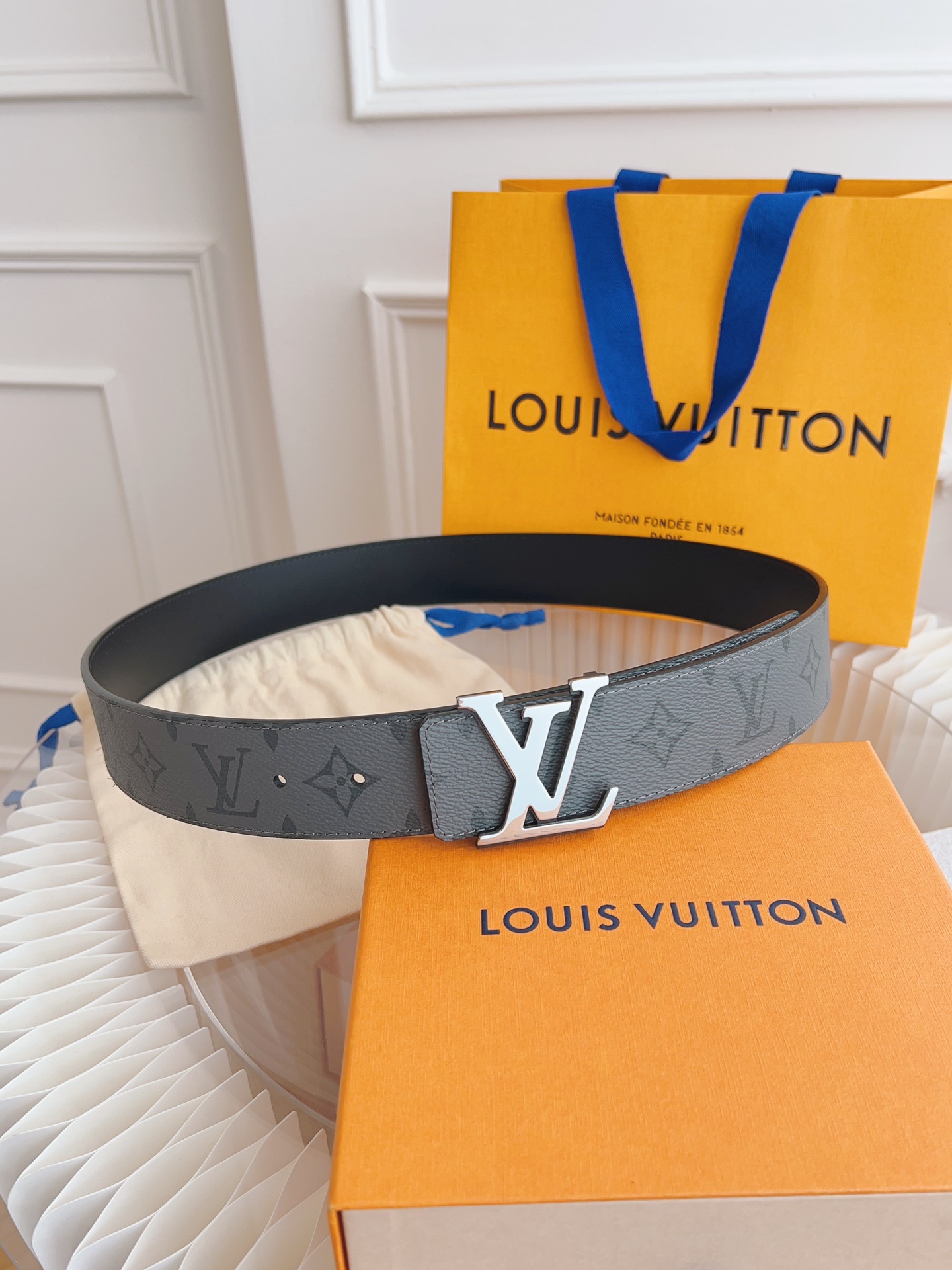 Louis Vuitton Mens Leather Belt Width 4cm 186