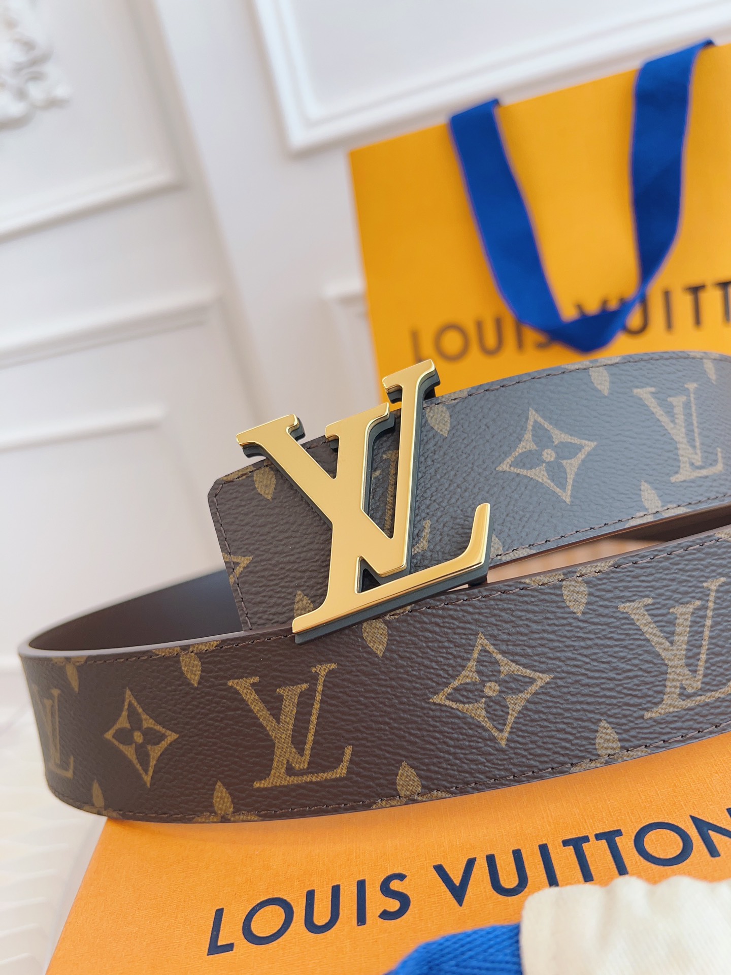 Louis Vuitton Mens Leather Belt Width 4cm 188