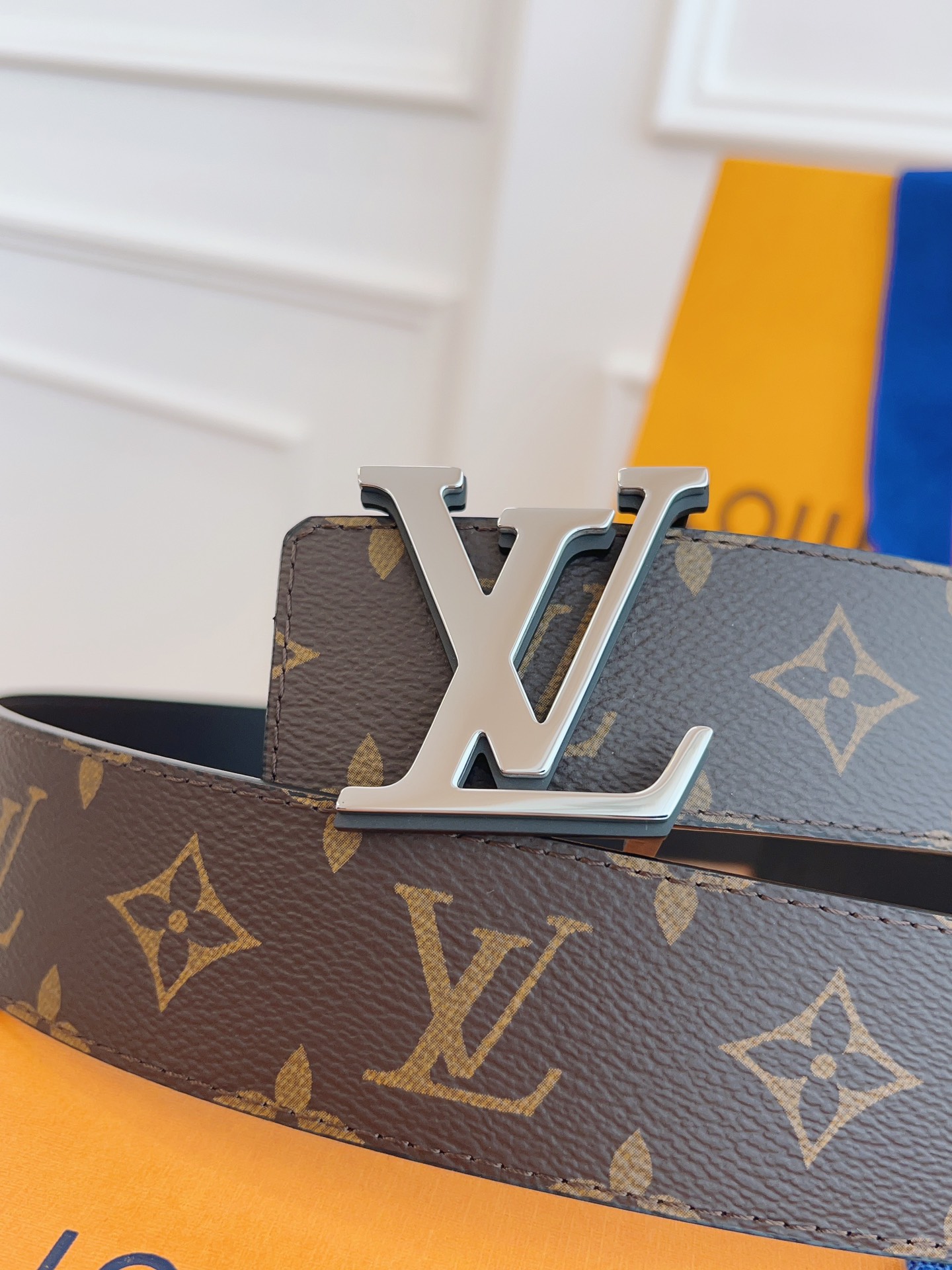 Louis Vuitton Mens Leather Belt Width 4cm 189