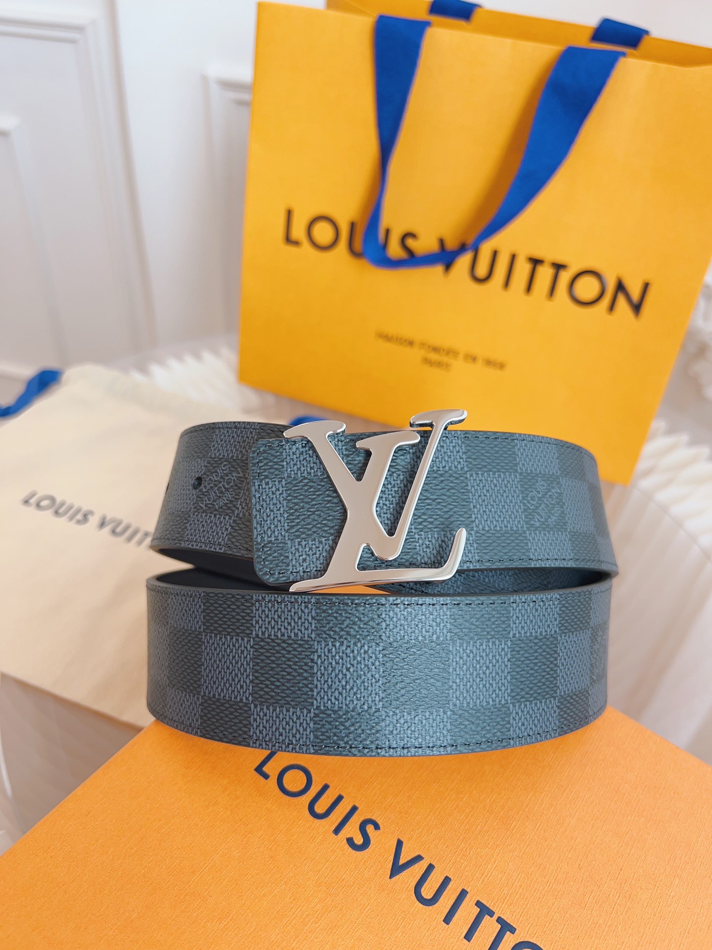 Louis Vuitton Mens Leather Belt Width 4cm 190