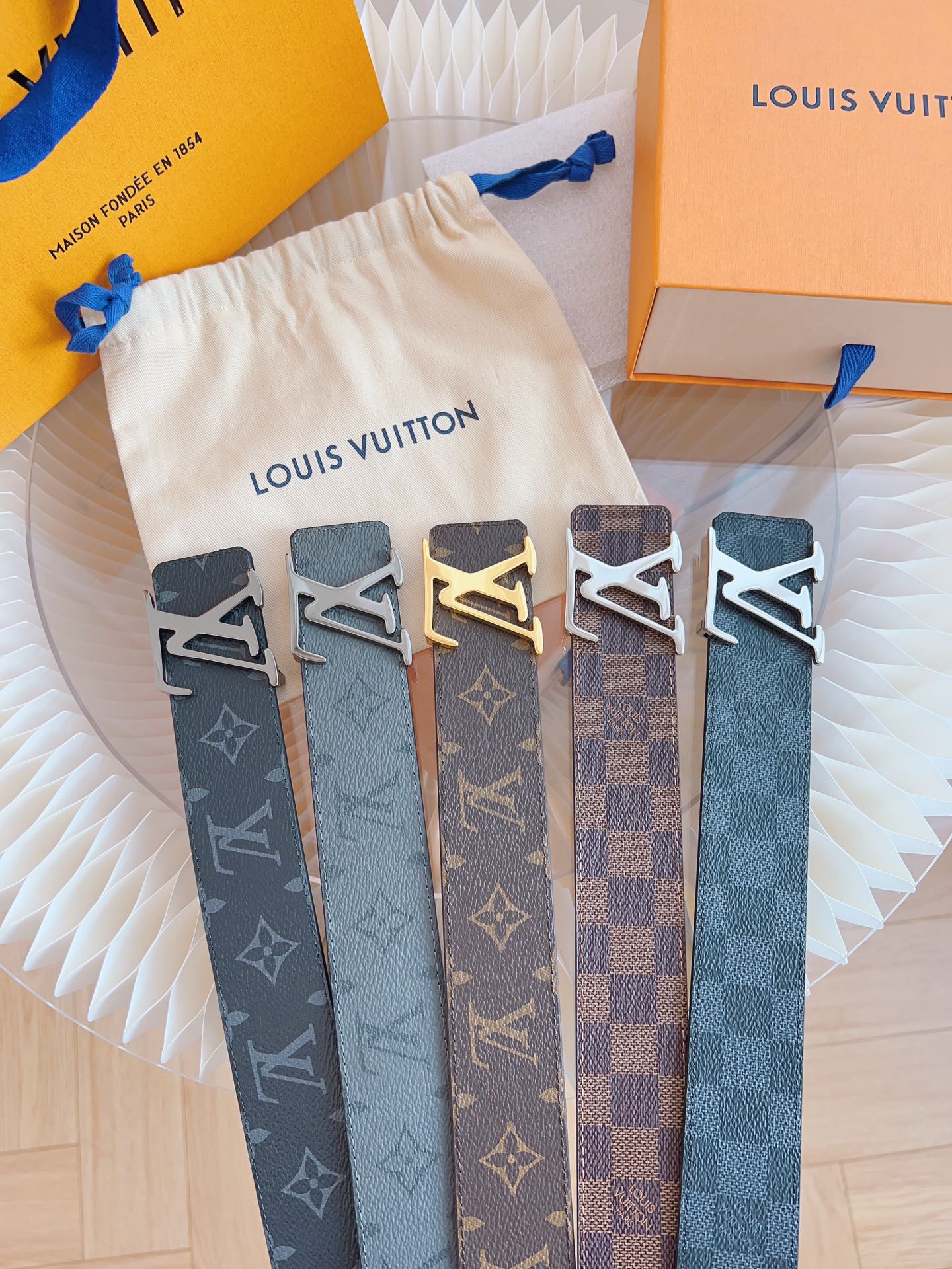 Louis Vuitton Mens Leather Belt Width 4cm 190