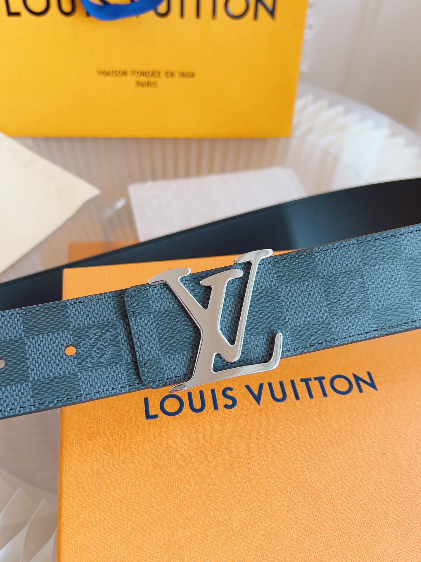 Louis Vuitton Mens Leather Belt Width 4cm 190