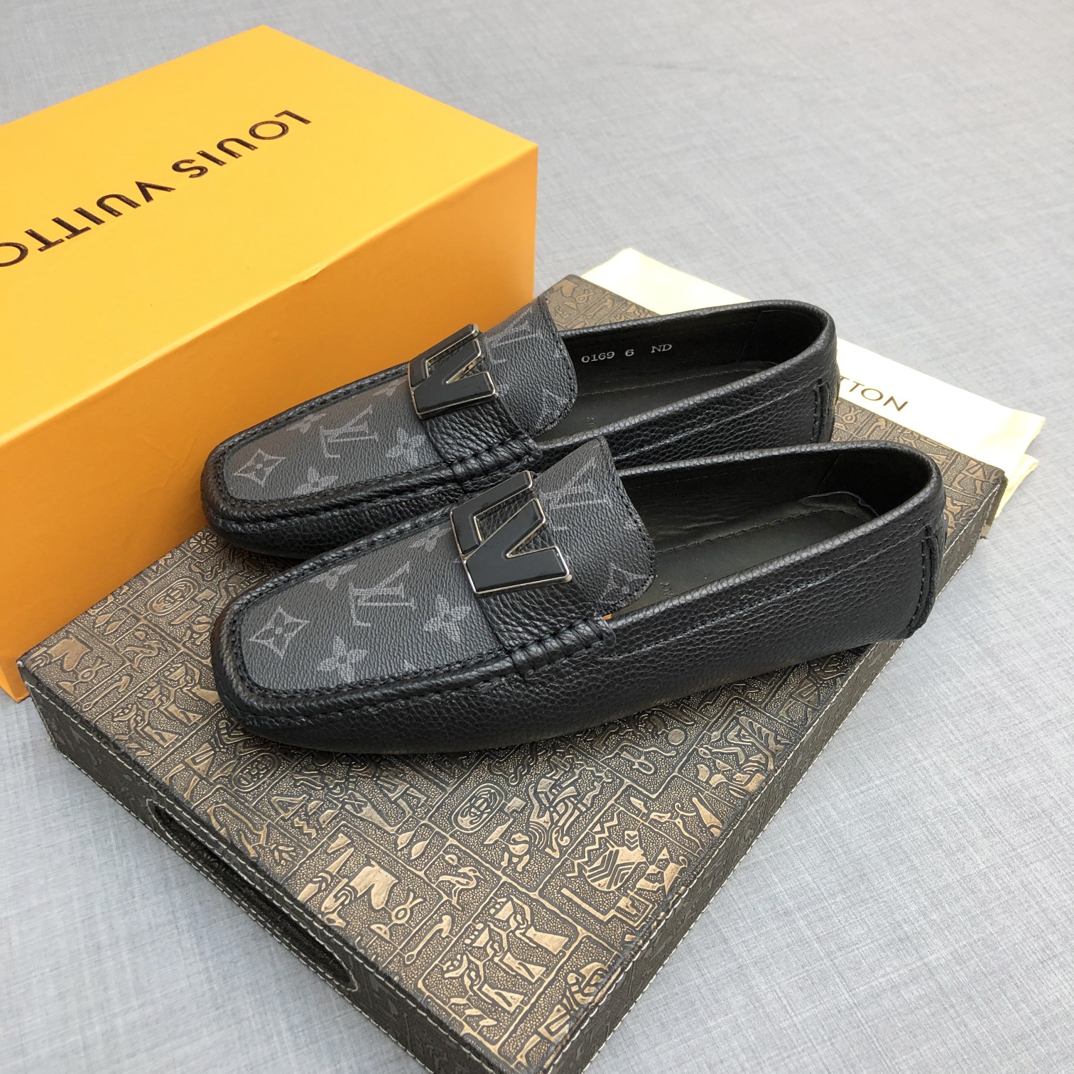 Louis Vuitton Mens Loafers Shoes-005038-45