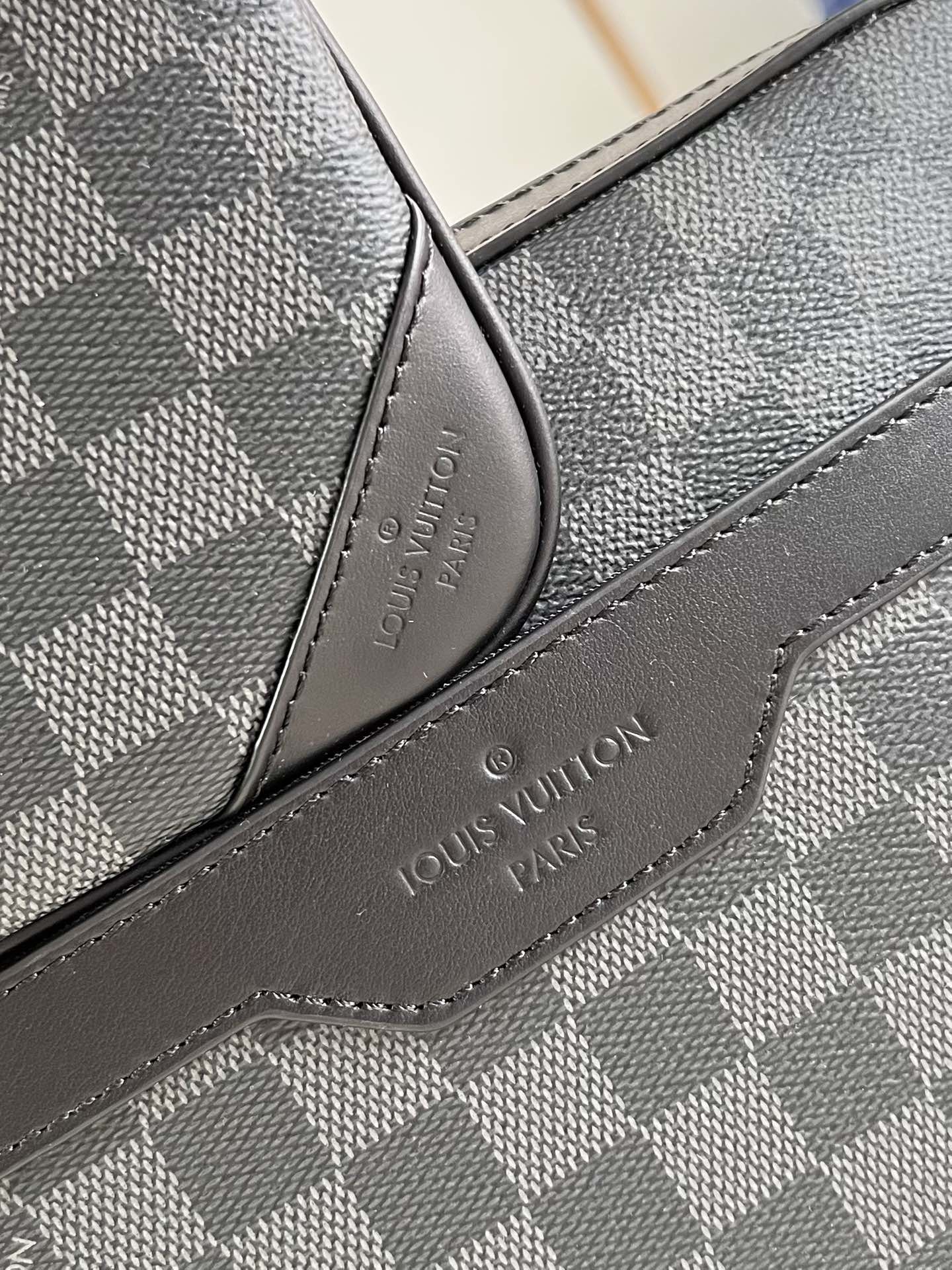 Louis Vuitton N40519 Trio Messenger Damier Graphite coated canvas