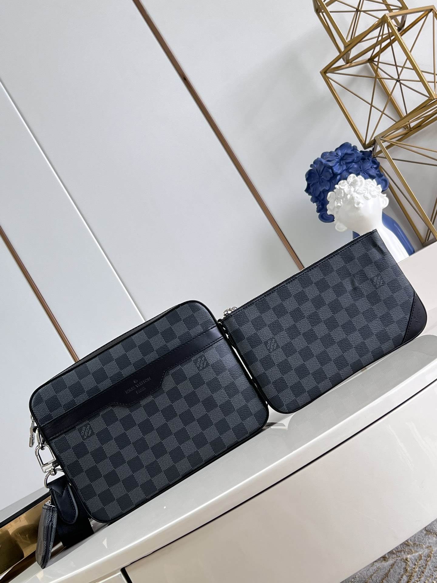 Louis Vuitton N40519 Trio Messenger Damier Graphite coated canvas