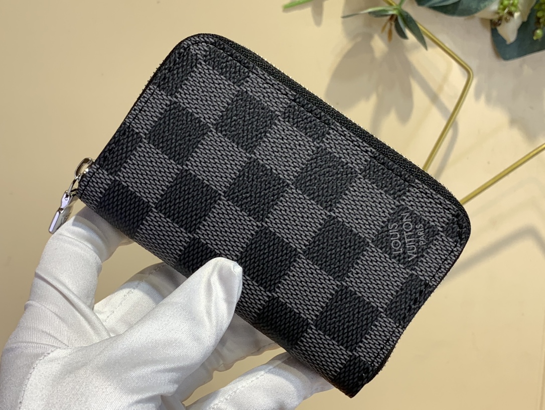 Louis Vuitton N63076 Zippy Coin Purse Vertical Monogram Eclipse coated canvas