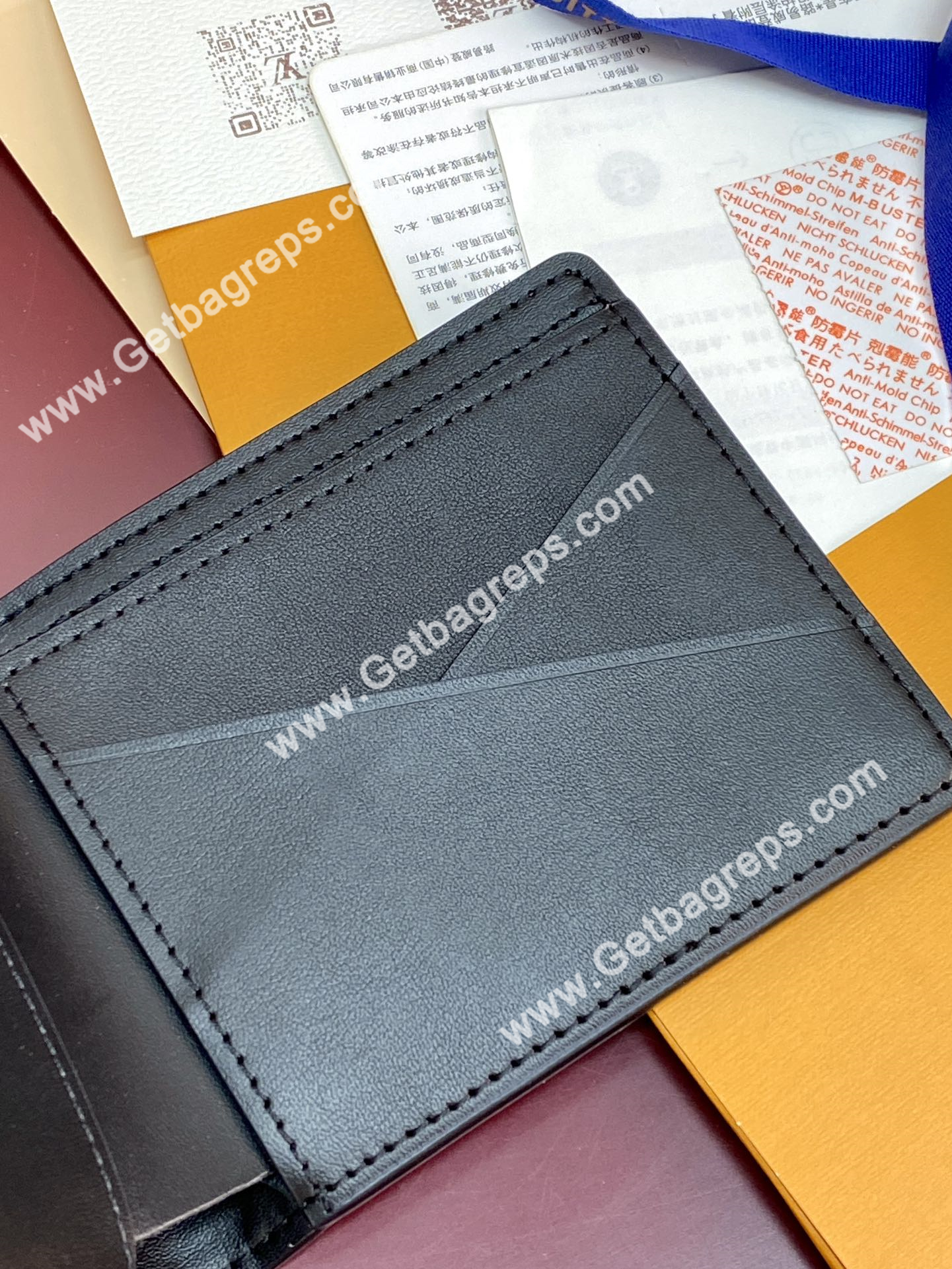 Louis Vuitton N88115 Wallet Black-1