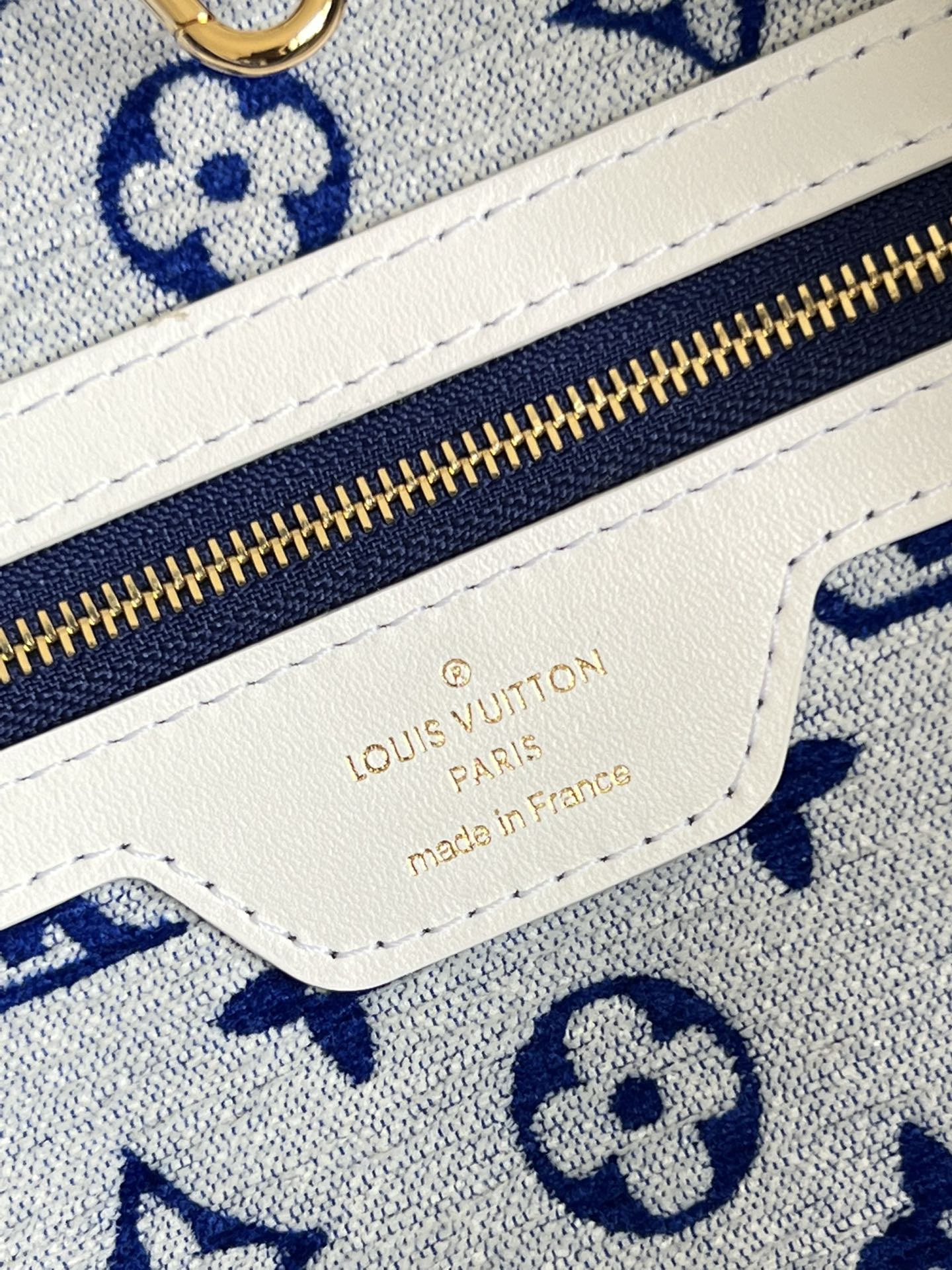 Louis Vuitton Neverfull MM Tote Blue Monogram Jacquard Velvet M46220