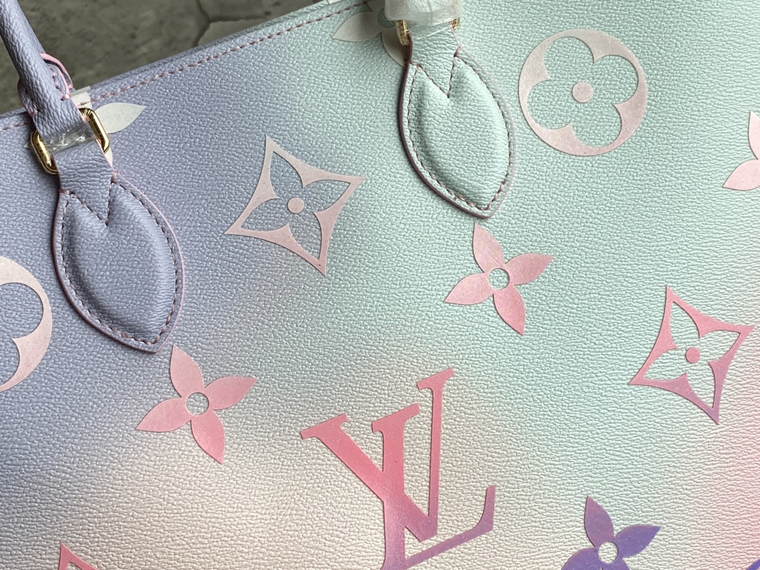 Louis Vuitton ONTHEGO GM Monogram Coated Canvas Sunrise Pastel M46076