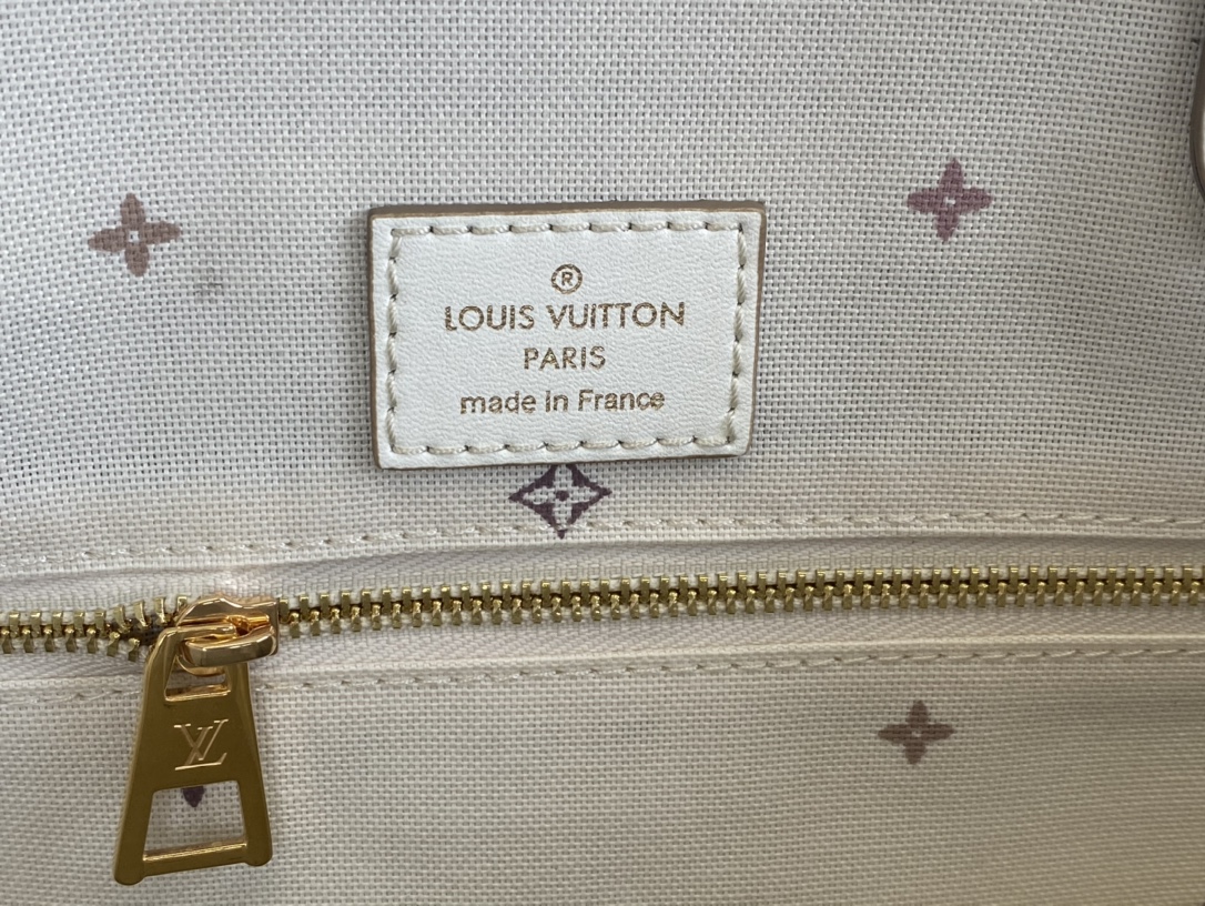 Louis Vuitton ONTHEGO MM Sunset Kaki Monogram Coated Canvas M20510