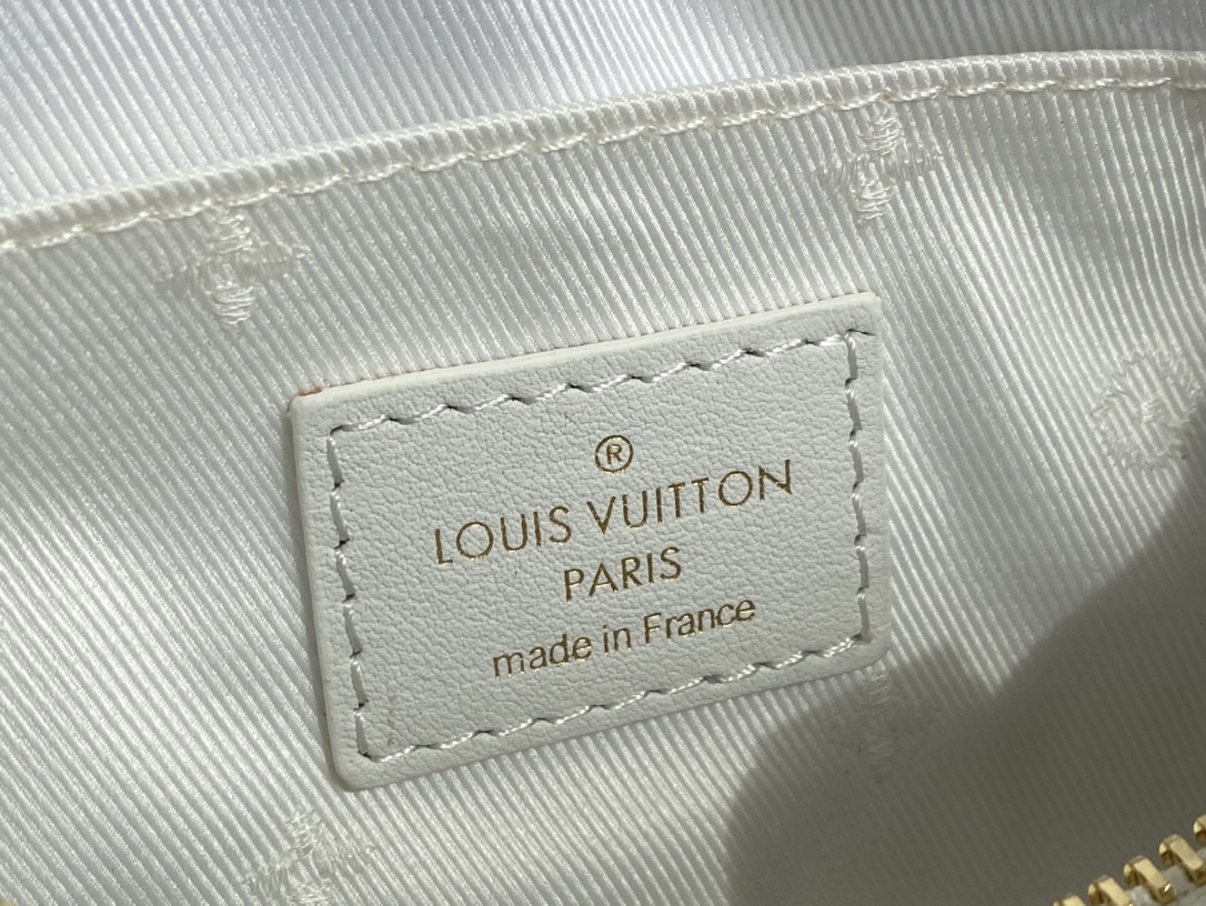 Louis Vuitton Papillon BB Handbag Quilted and Embroidered Smooth Calf Leather White M59827