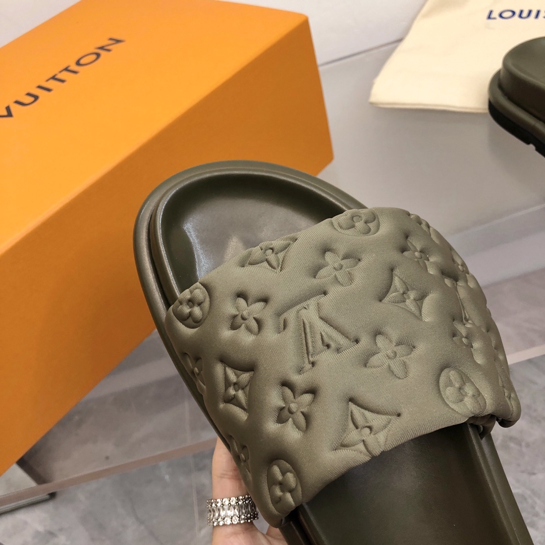 Louis Vuitton Pool Pillow Flat Comfort Mule-0006 35-44