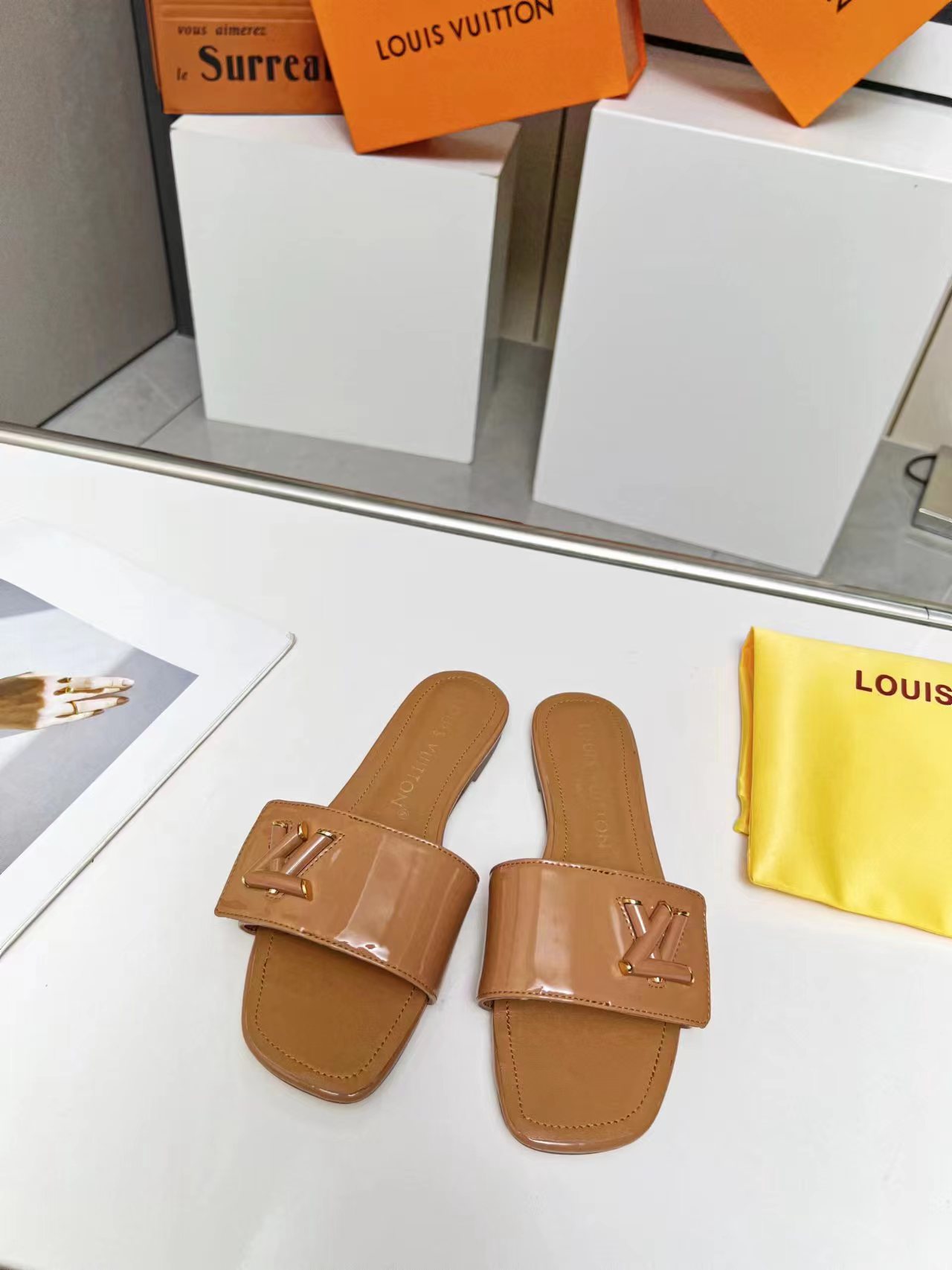 Louis Vuitton Shake Flat Mule-0001 35-42