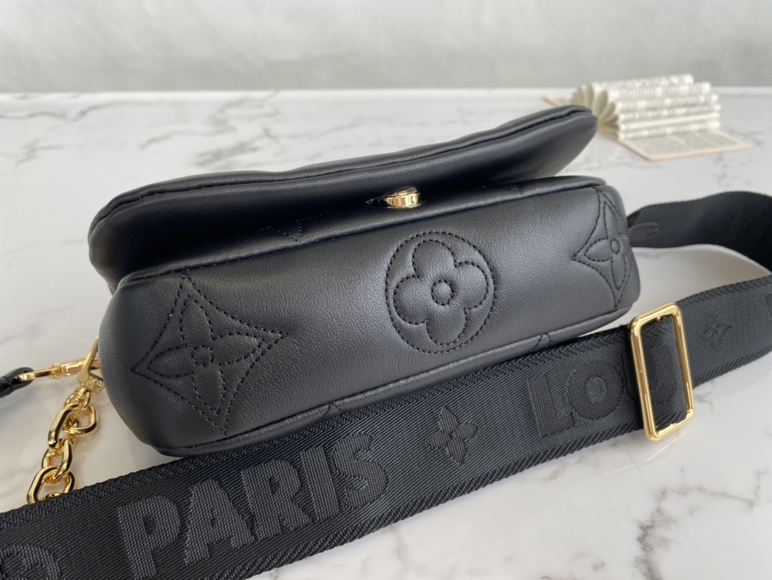 Louis Vuitton Wallet on Strap Bubblegram Monogram-embroidered Quilted Calf Leather Black M81398