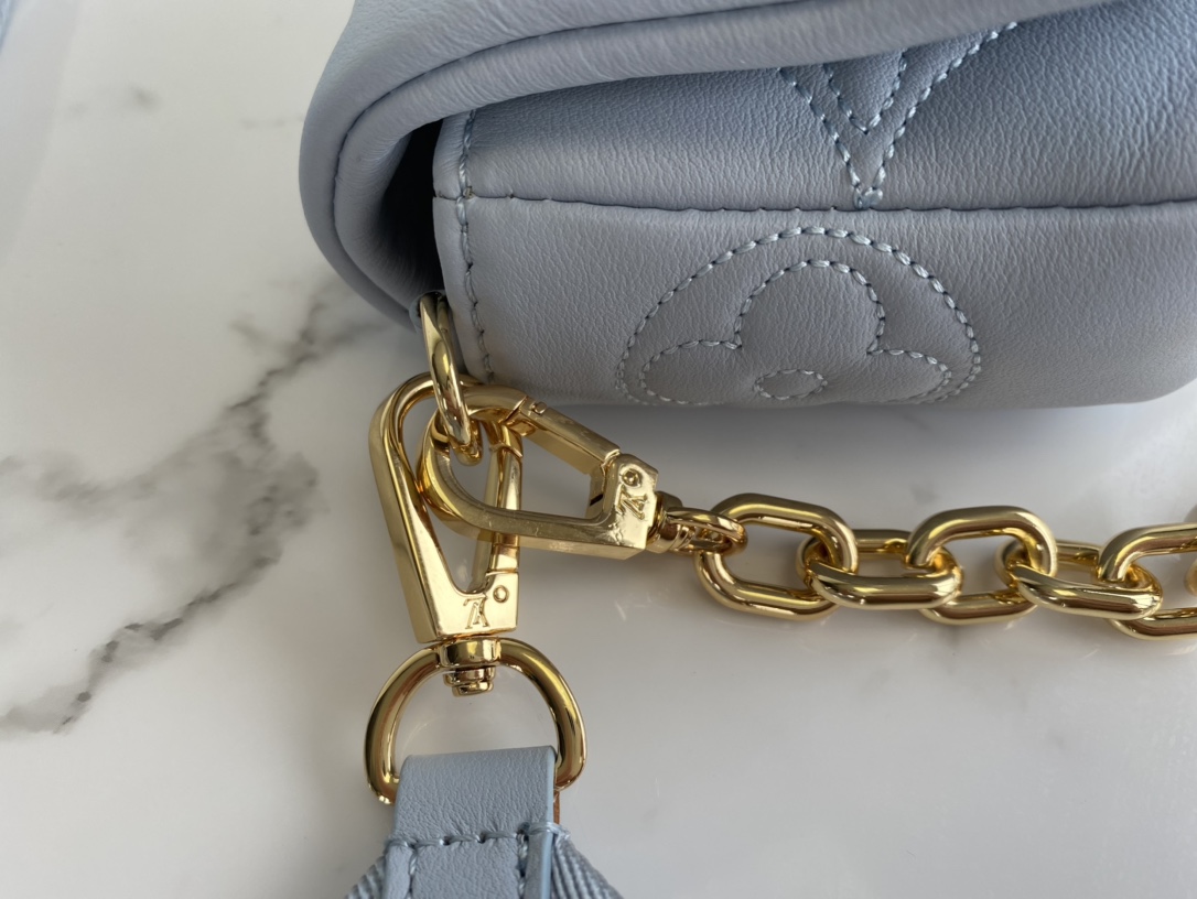 Louis Vuitton Wallet on Strap Bubblegram Monogram-embroidered Quilted Calf Leather Blue M81399