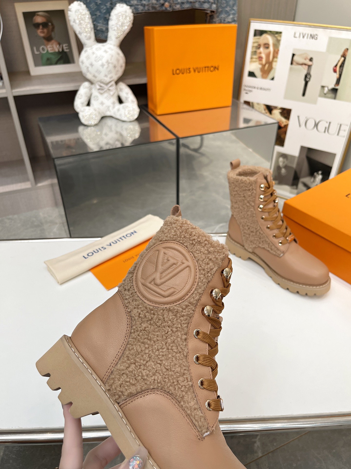 Louis Vuitton Women Boots-0010  Size 35-41