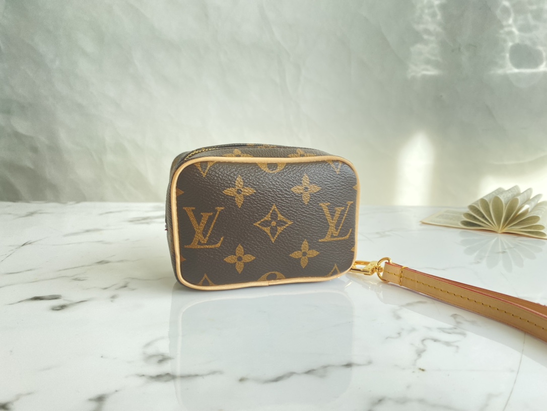 Louis Vuitton Women Wapity Case Monogram Coated Canvas M81399