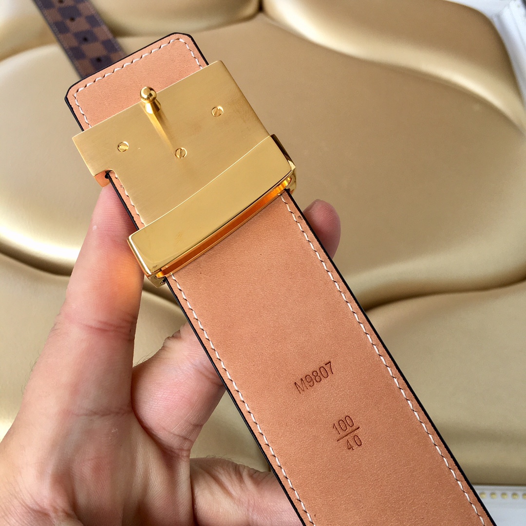 Louis Vuitton Womens Leather Belt Width 4cm 154