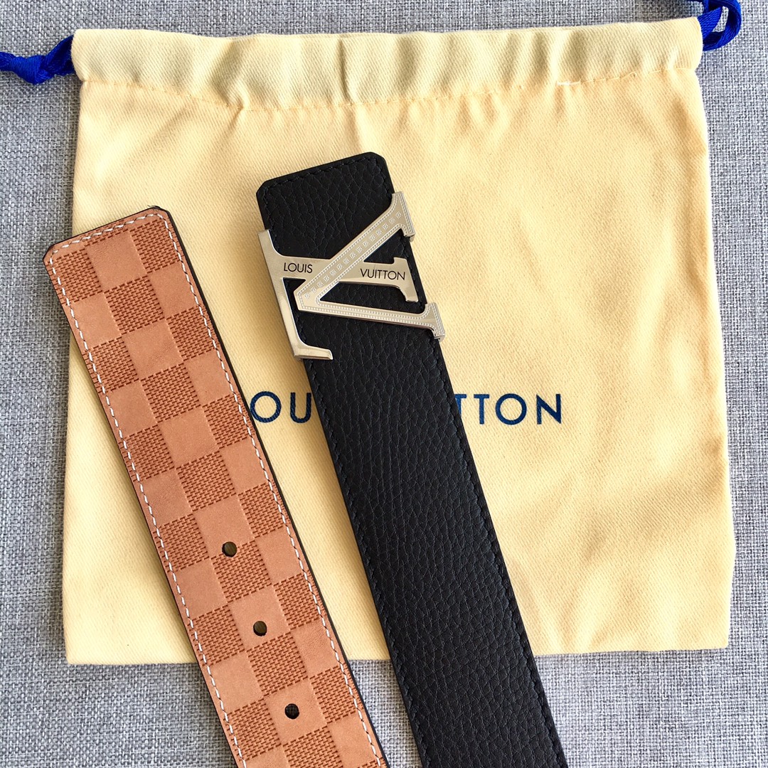 Louis Vuitton Womens Leather Belt Width 4cm 157