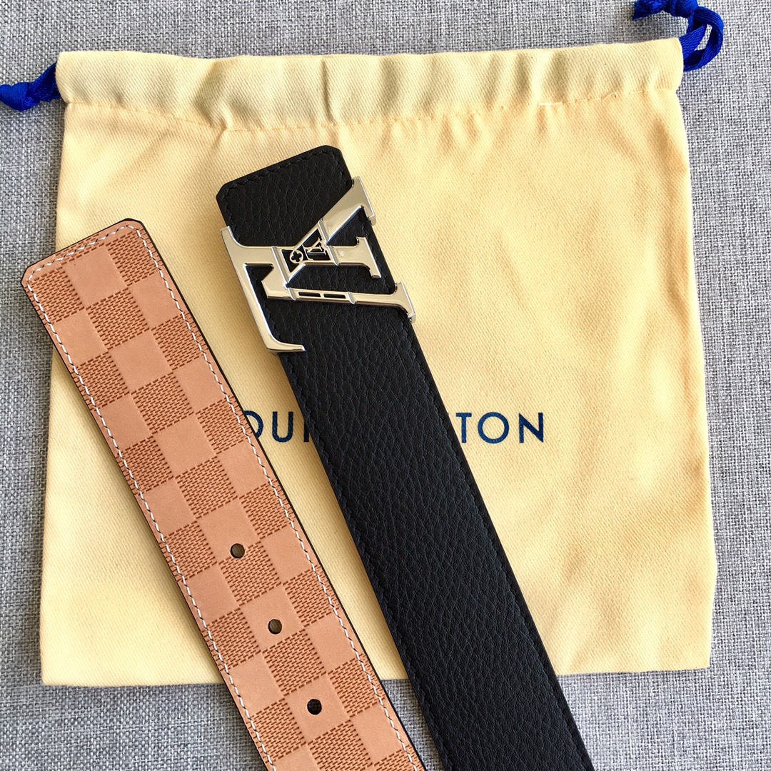 Louis Vuitton Womens Leather Belt Width 4cm 159