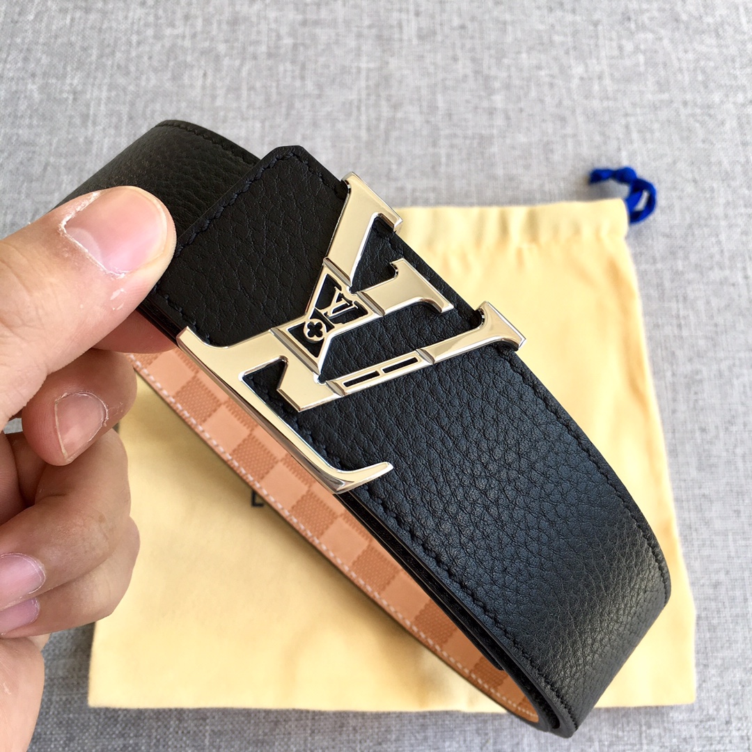 Louis Vuitton Womens Leather Belt Width 4cm 159