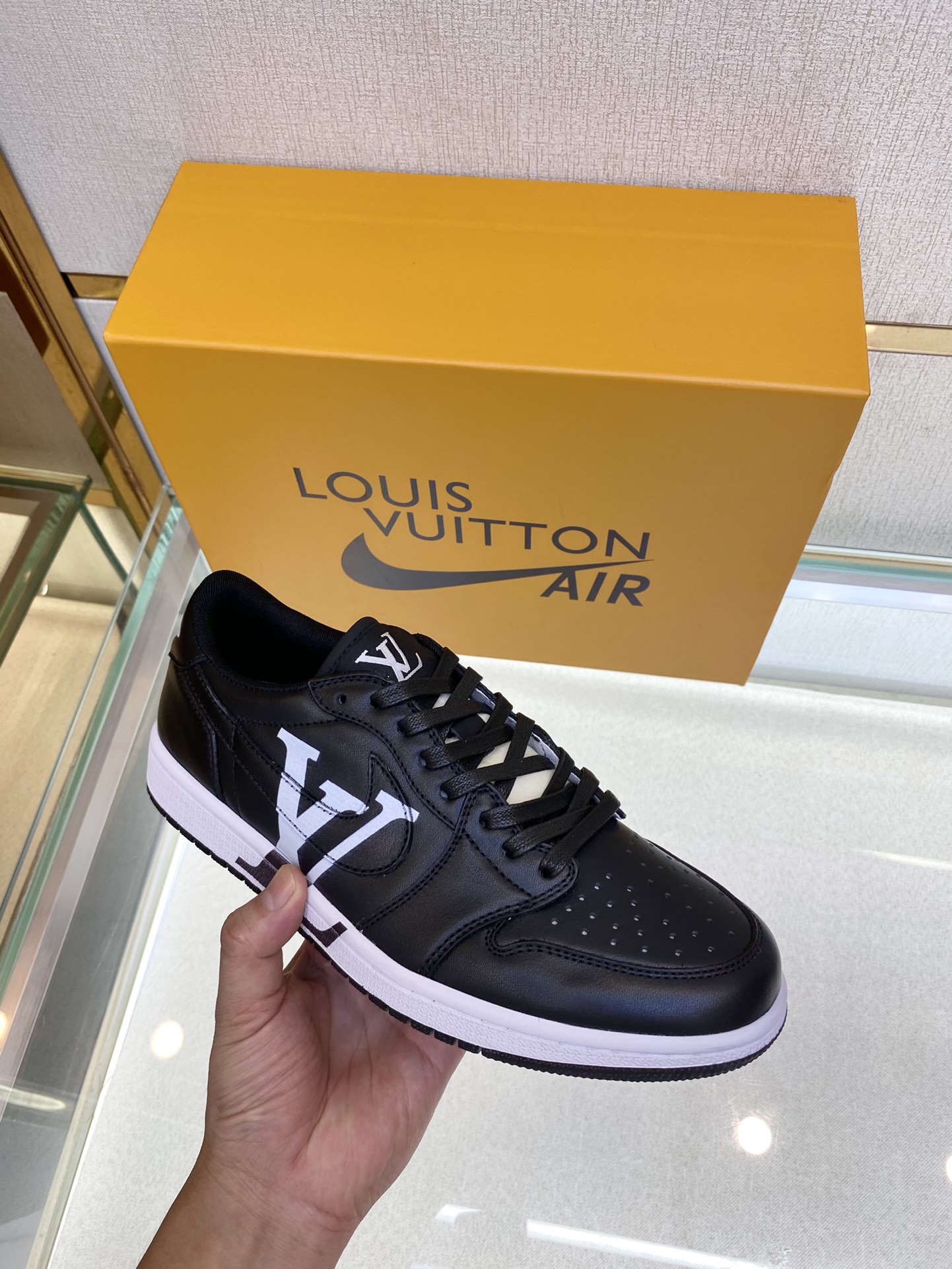 Louis Vuitton and Nike Mens Sports Sneakers-001 38-45