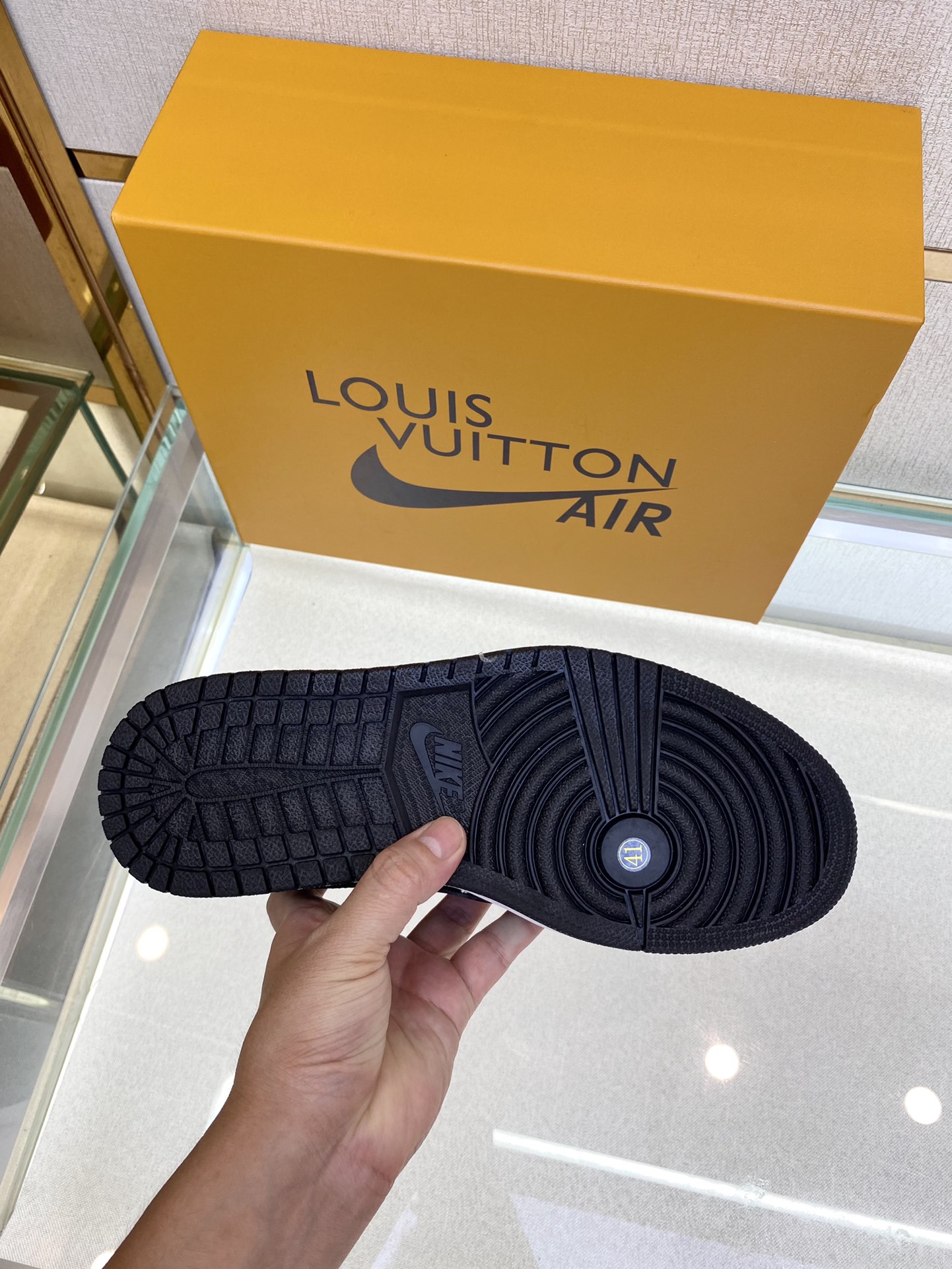 Louis Vuitton and Nike Mens Sports Sneakers-001 38-45