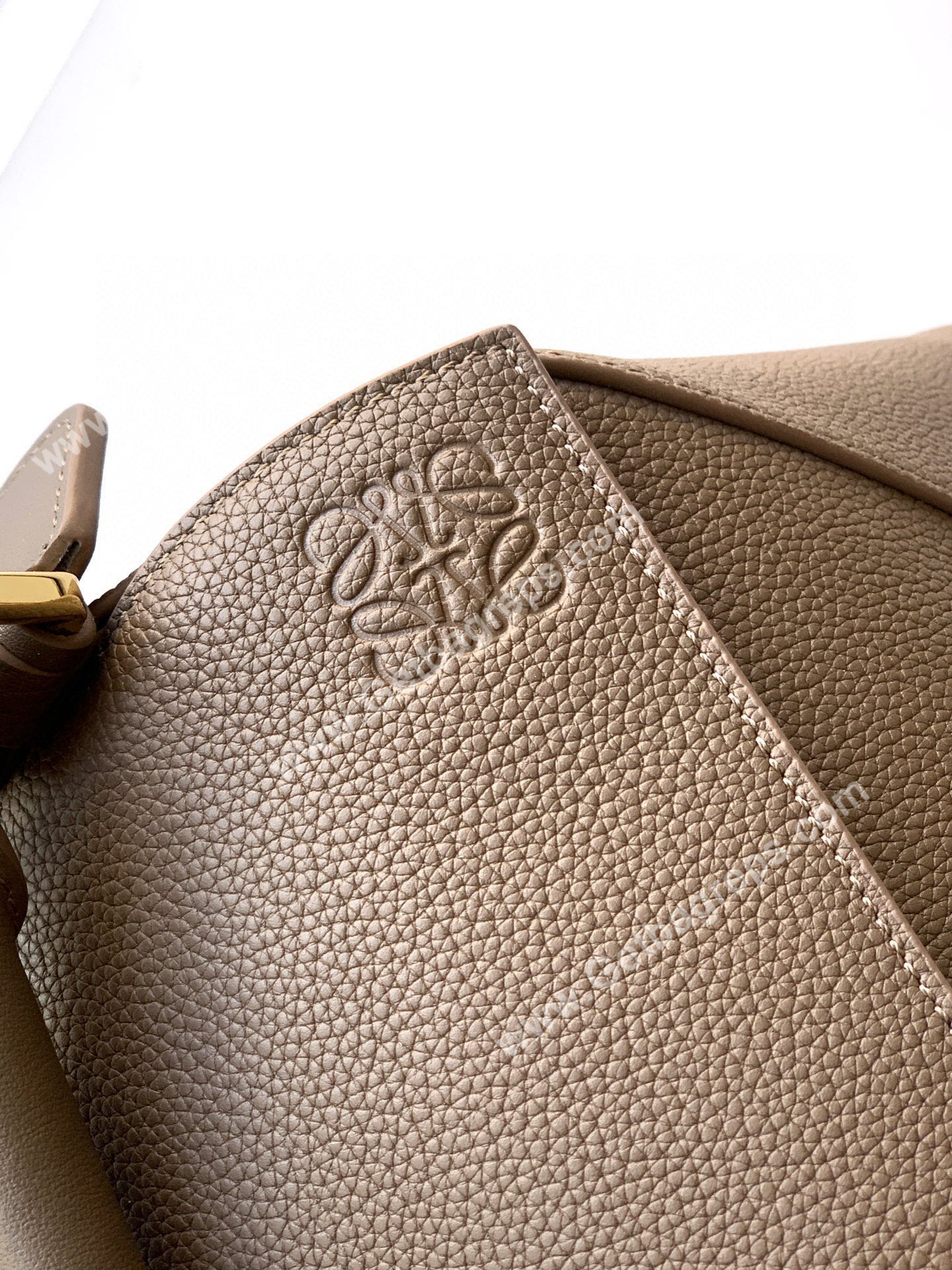 Medium Puzzle Edge bag in Classic Calfskin-001