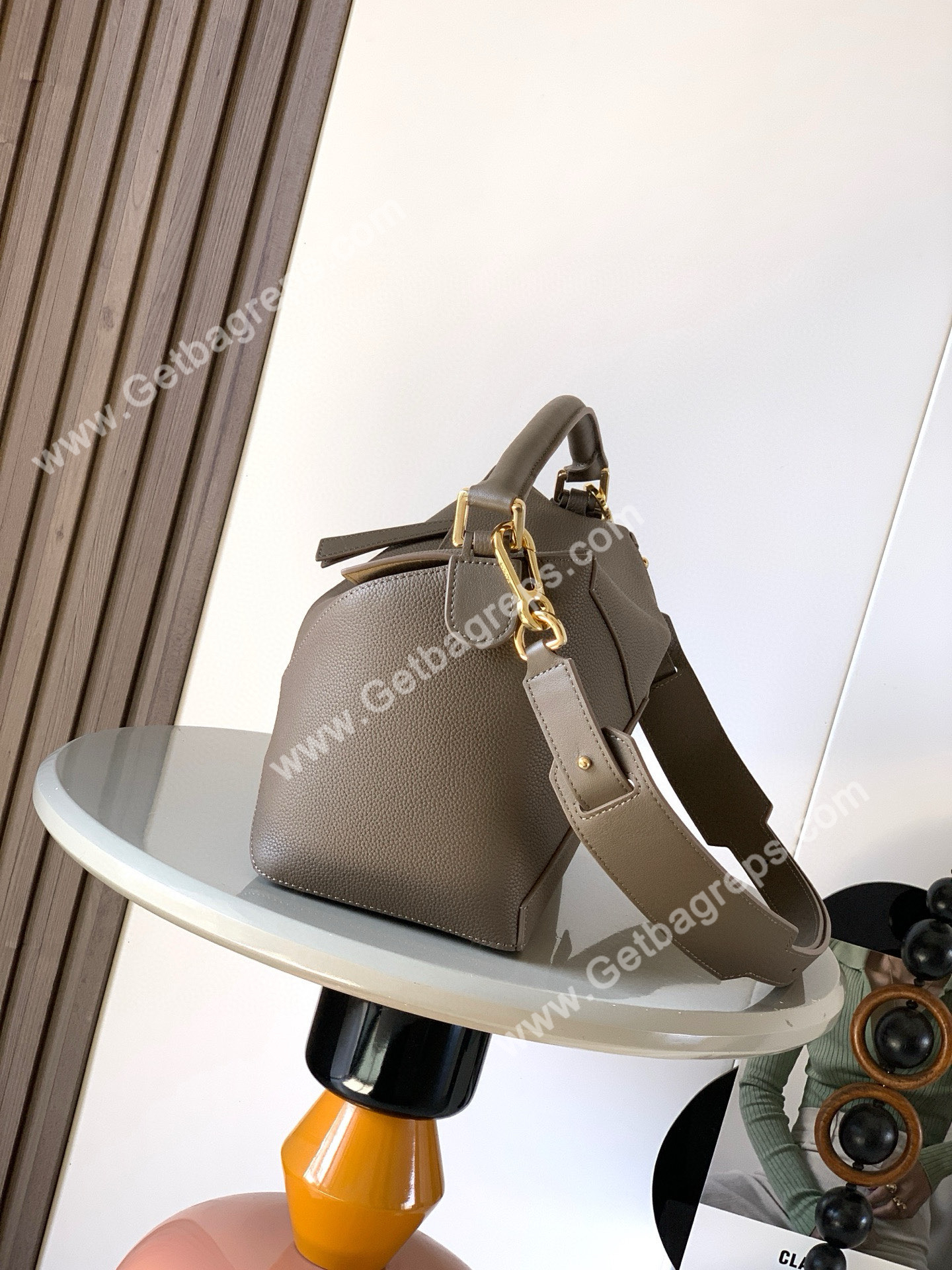 Medium Puzzle Edge bag in Classic Calfskin-001