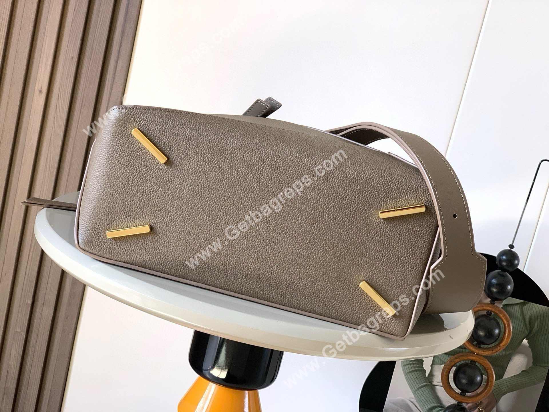 Medium Puzzle Edge bag in Classic Calfskin-001