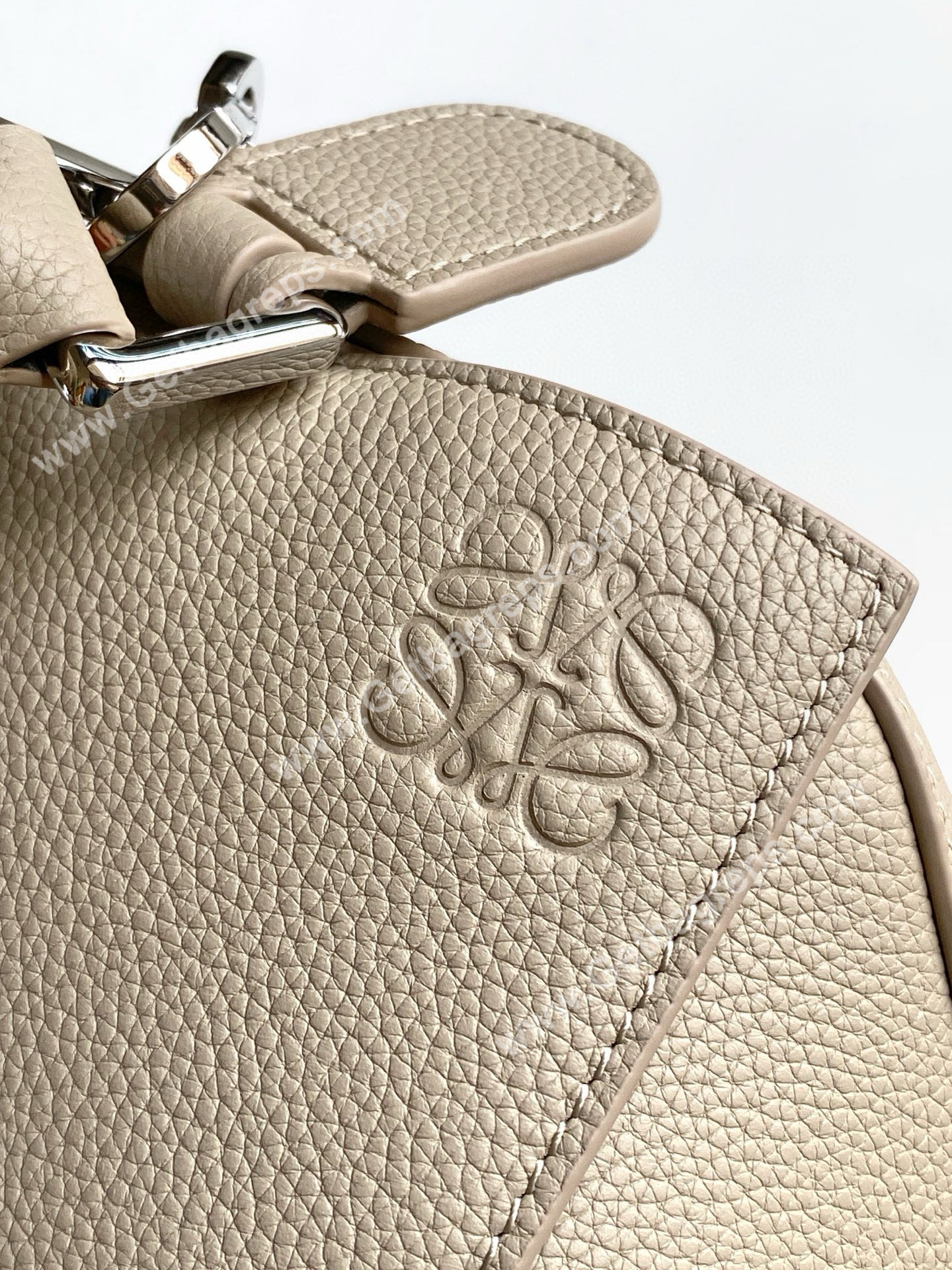 Medium Puzzle Edge bag in Classic Calfskin-002