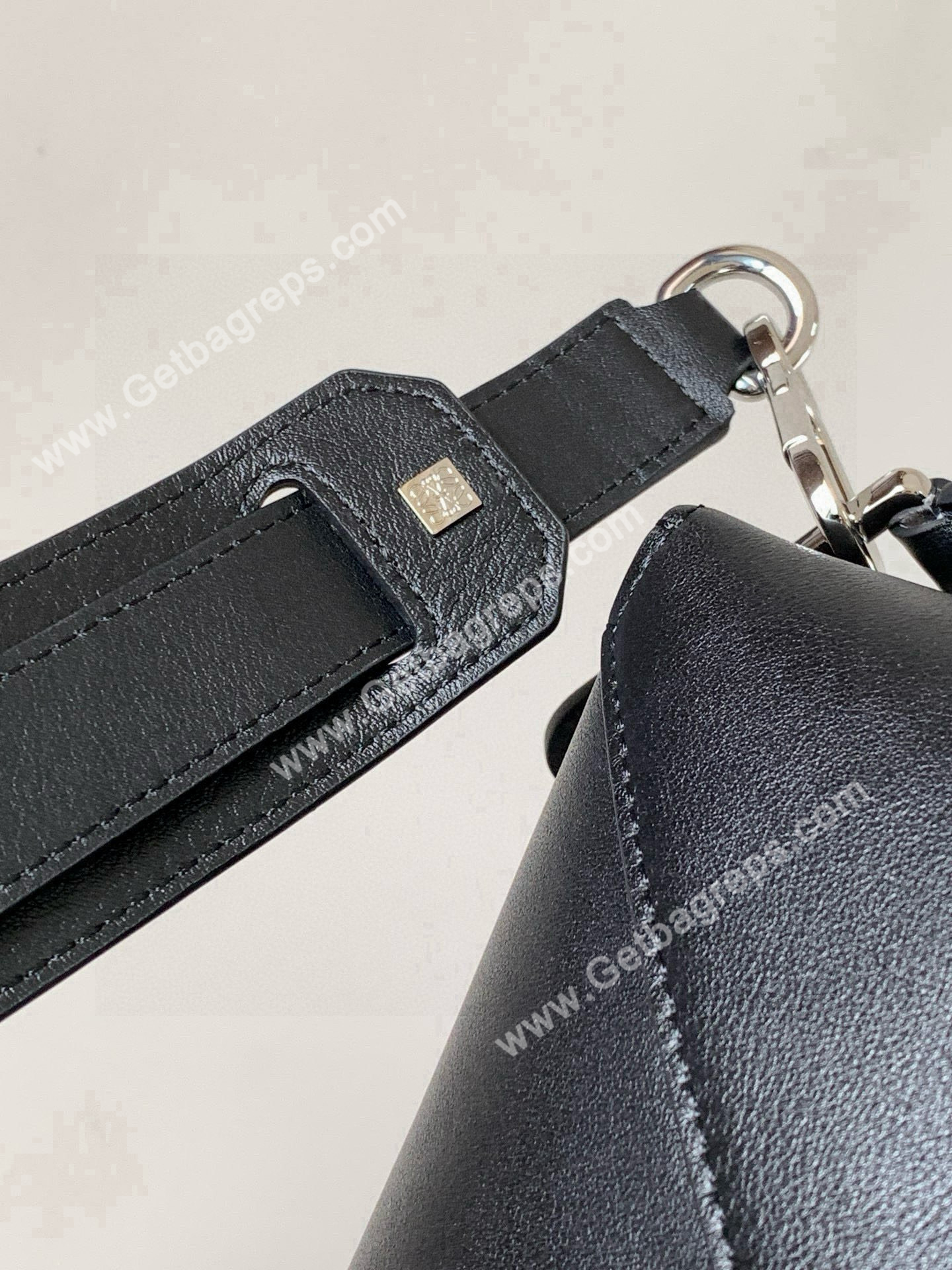 Medium Puzzle Edge bag in Classic Calfskin-003