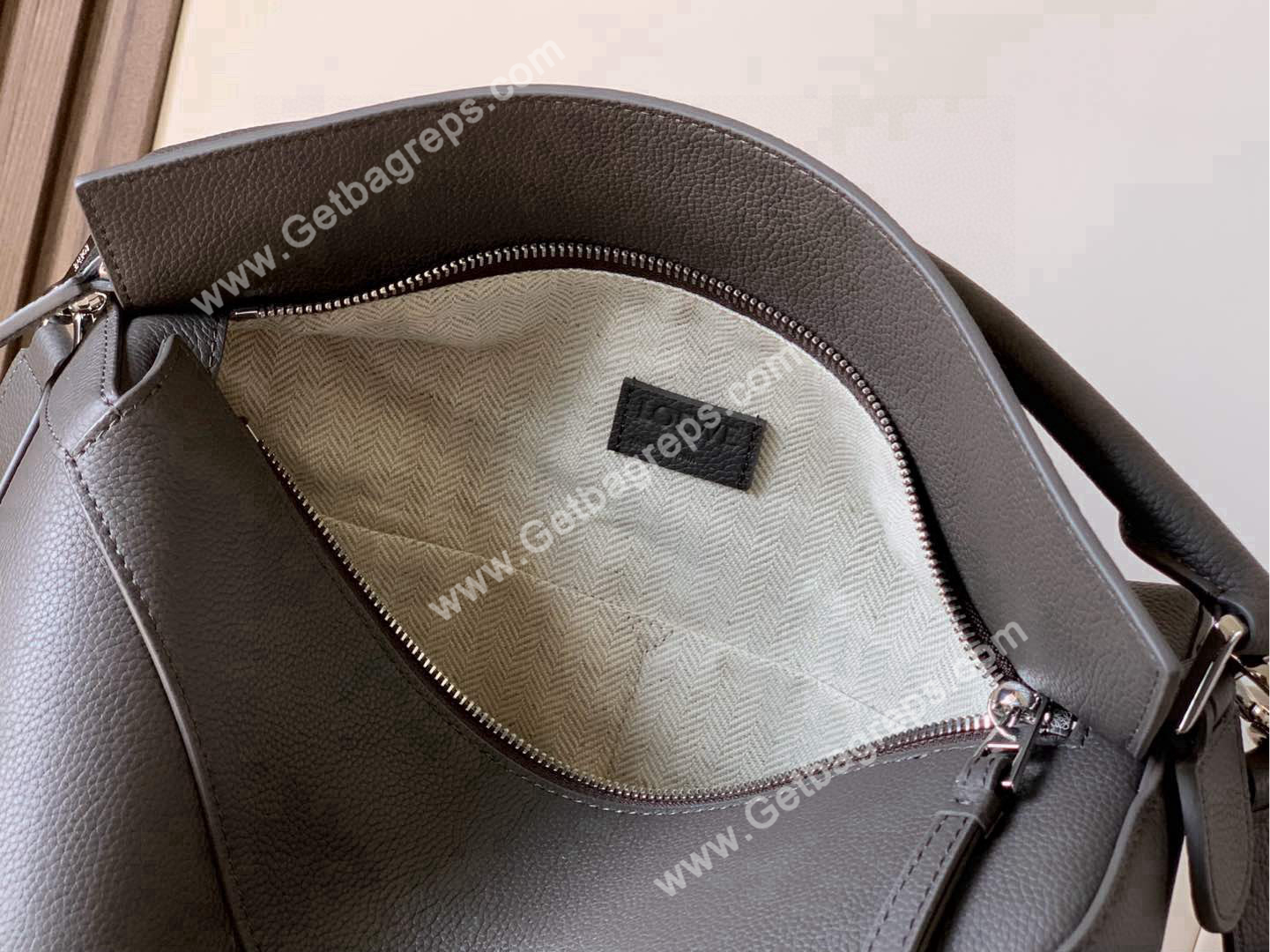 Medium Puzzle Edge bag in Classic Calfskin-004