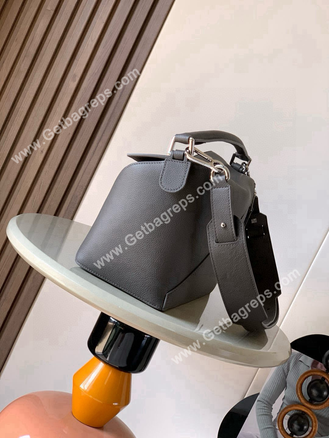 Medium Puzzle Edge bag in Classic Calfskin-004